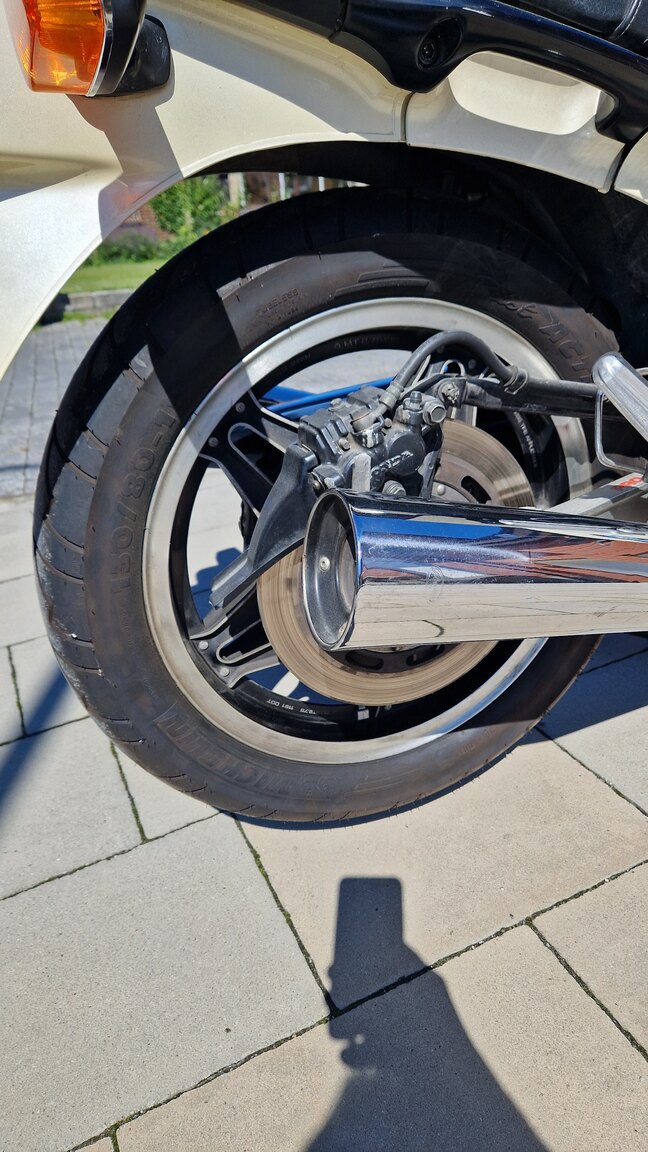 Exteriörbild på 1982 Honda CBX1000