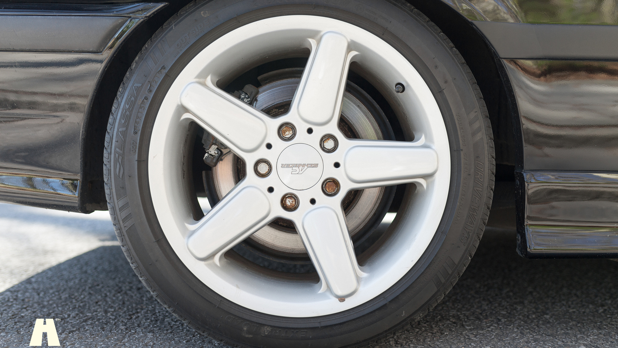 Exterior image of 1996 BMW M3 3.2 Cabriolet (28)