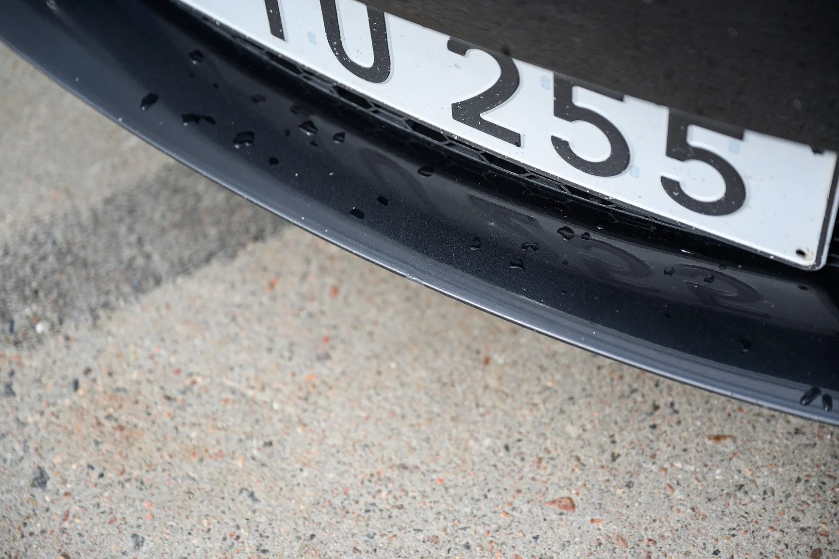 Exterior image of 2007 2007 BMW 130i M Sport (26)