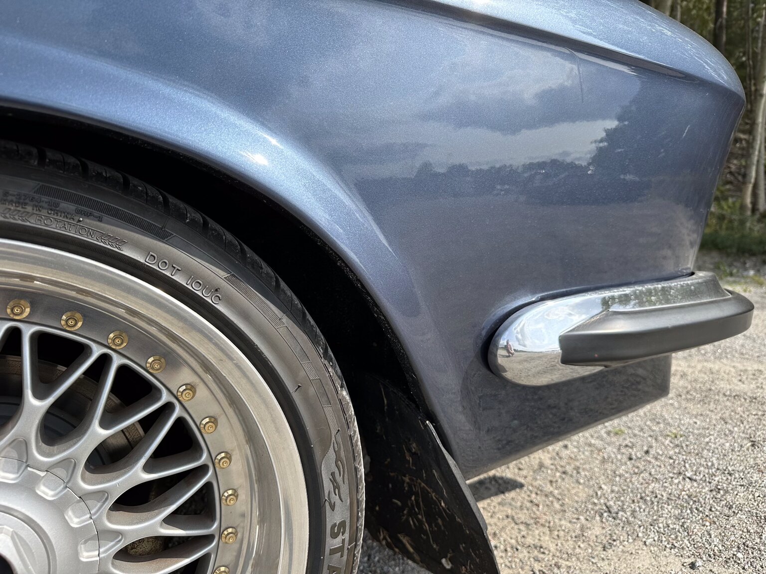 Exterior image of 1972 BMW 3,0 CSi 