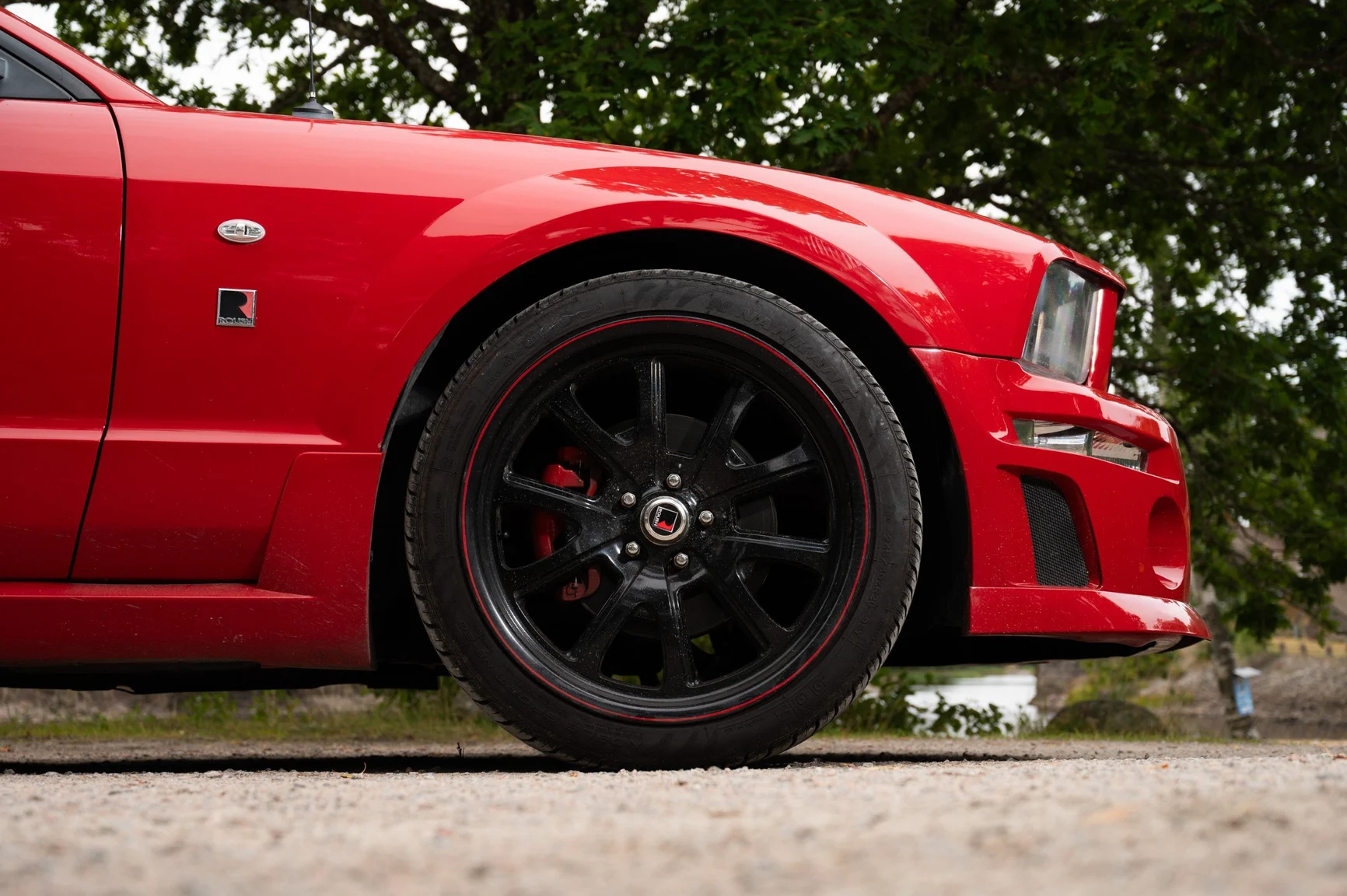 Aussenfoto 2005 Ford Mustang GT Roush Stage 2 (8)