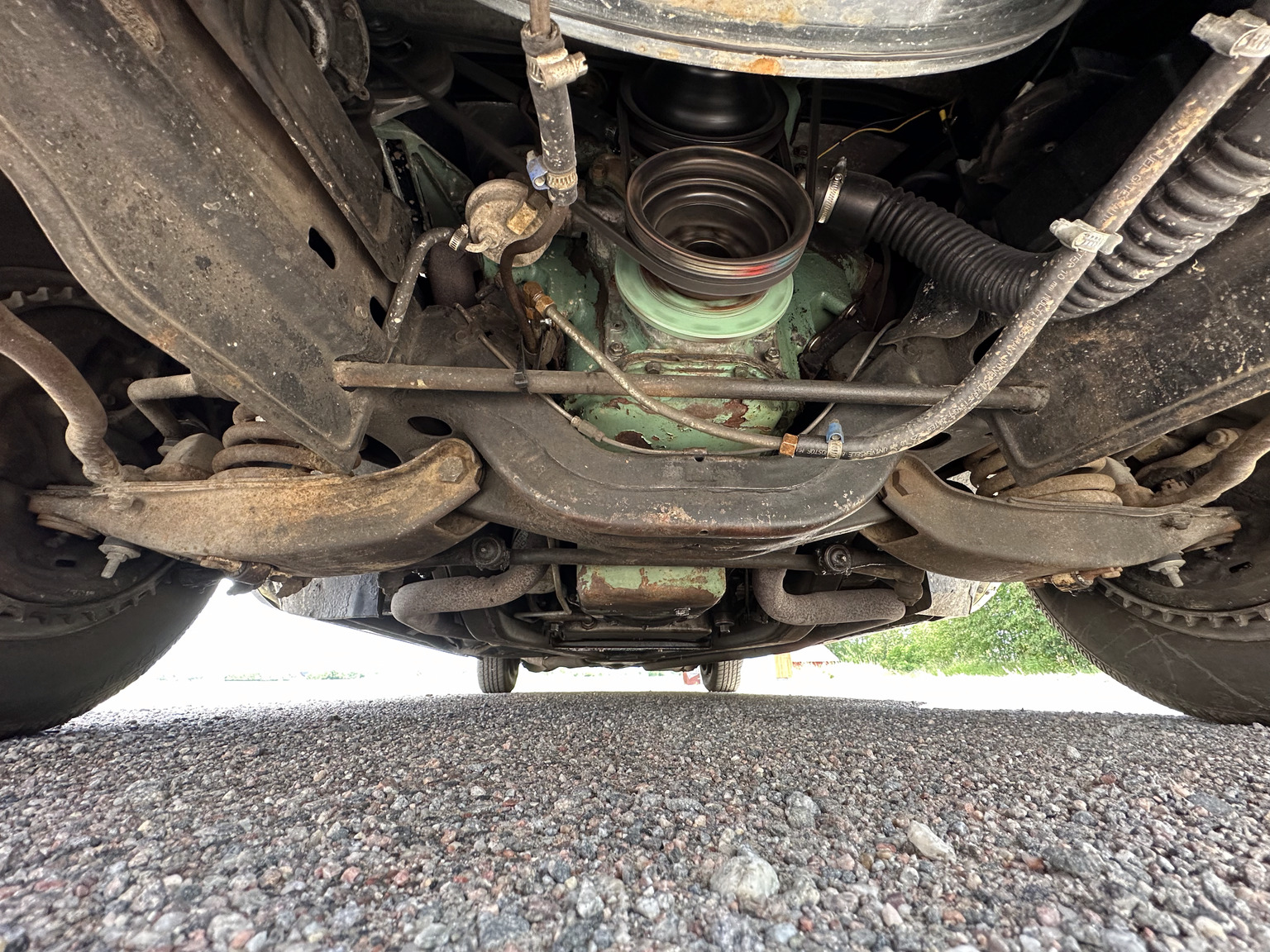 Image of 1961 Buick Electra 225 cab mechanics