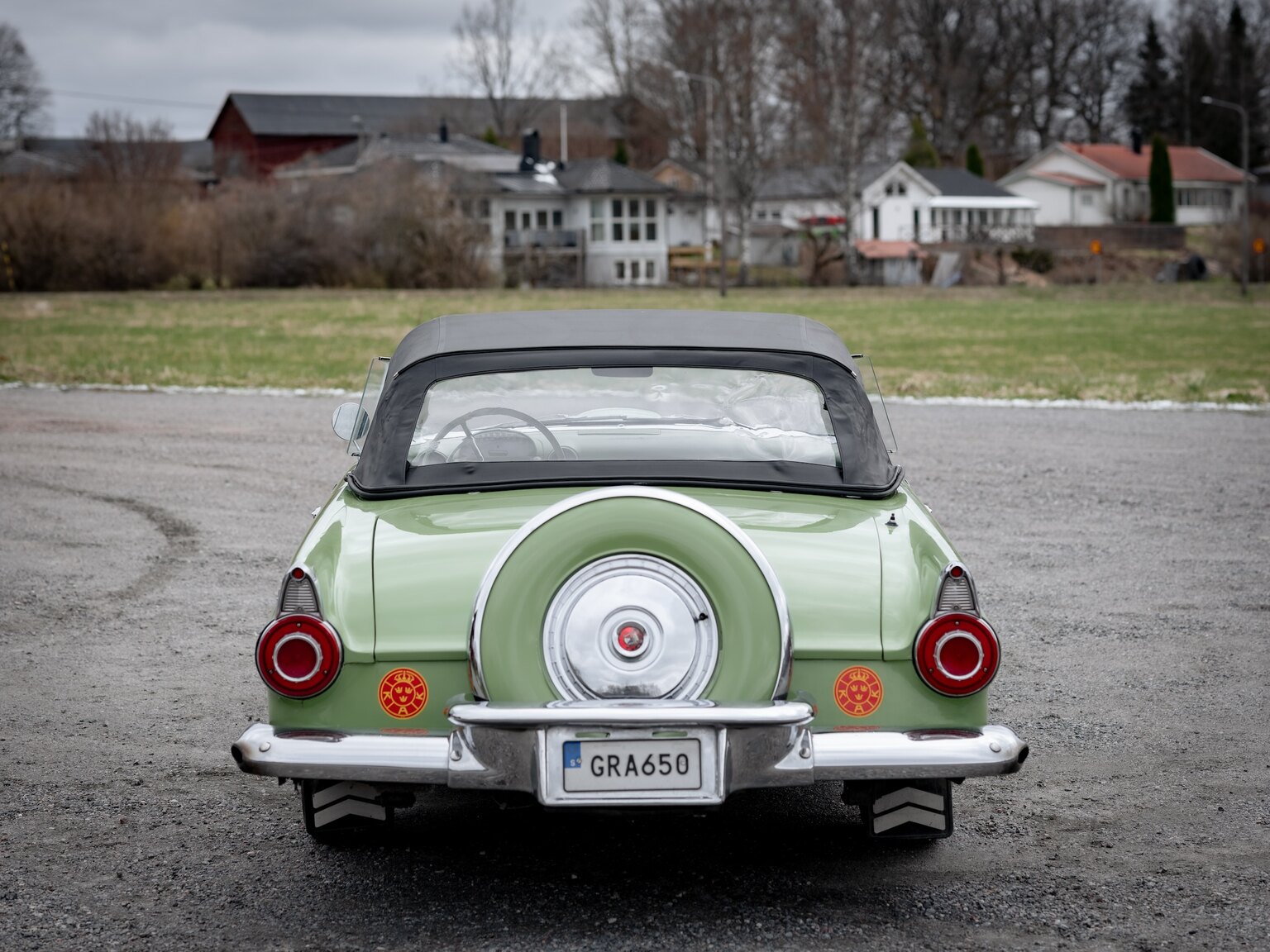 Exteriörbild på 1956 Ford Thunderbird (50)