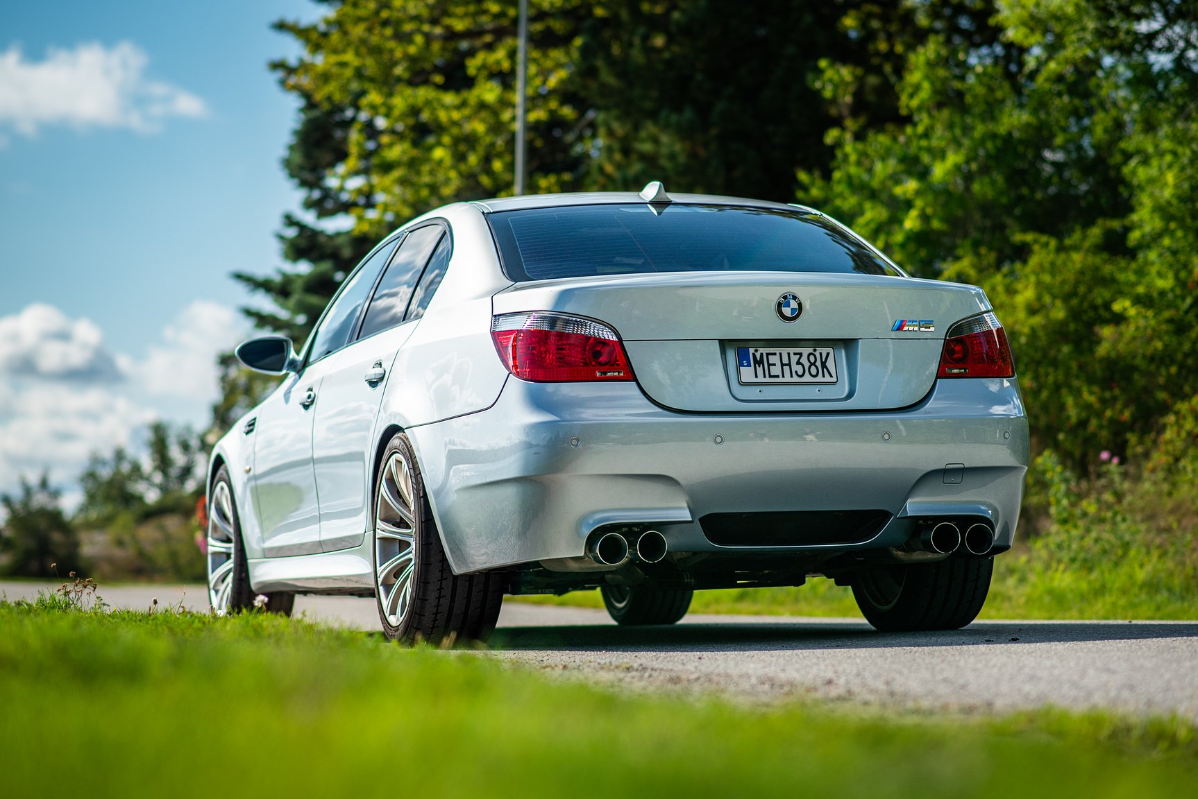 Exterior image of 2006 BMW E60 M5