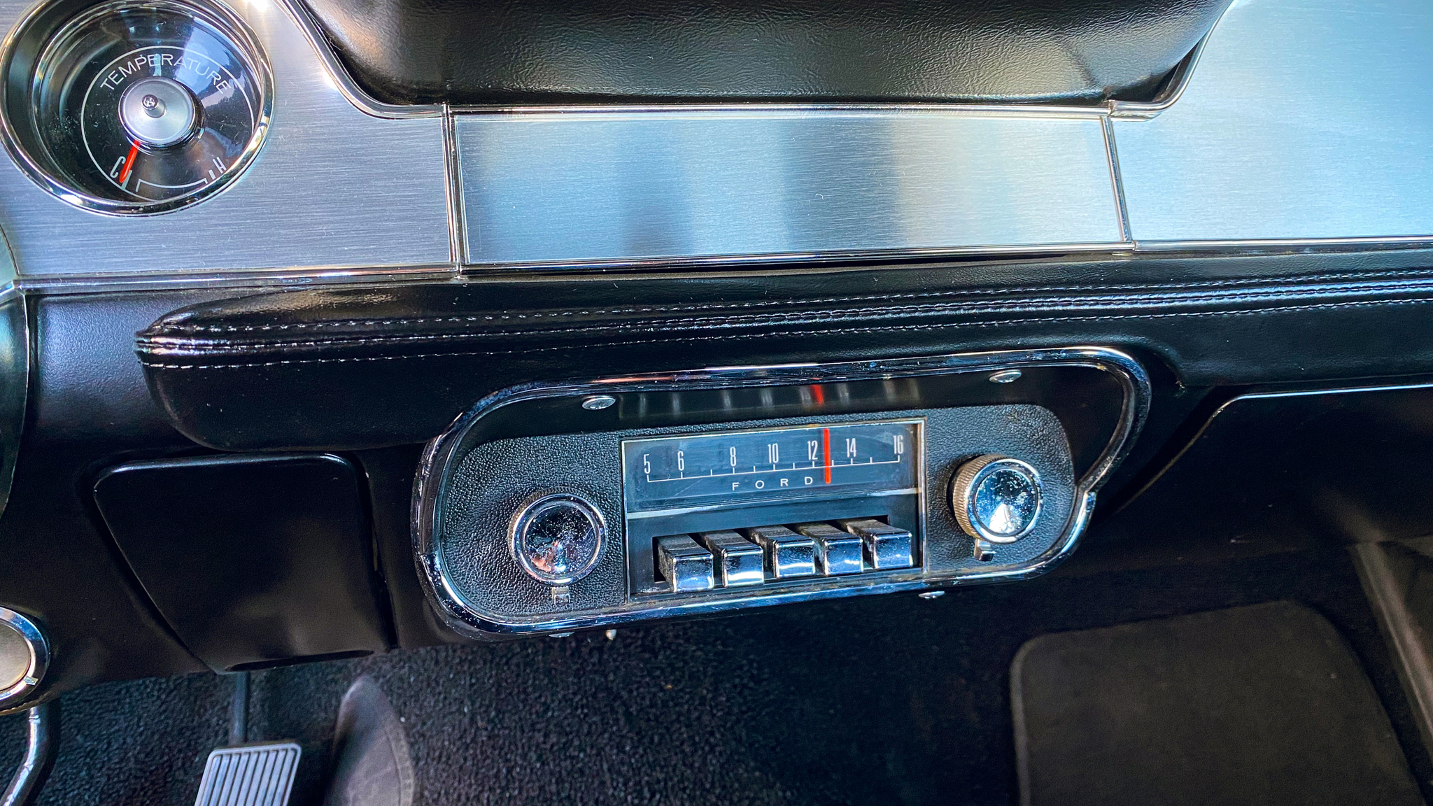 Innenraumfoto von 1967 Ford Mustang 305ci HT (12)