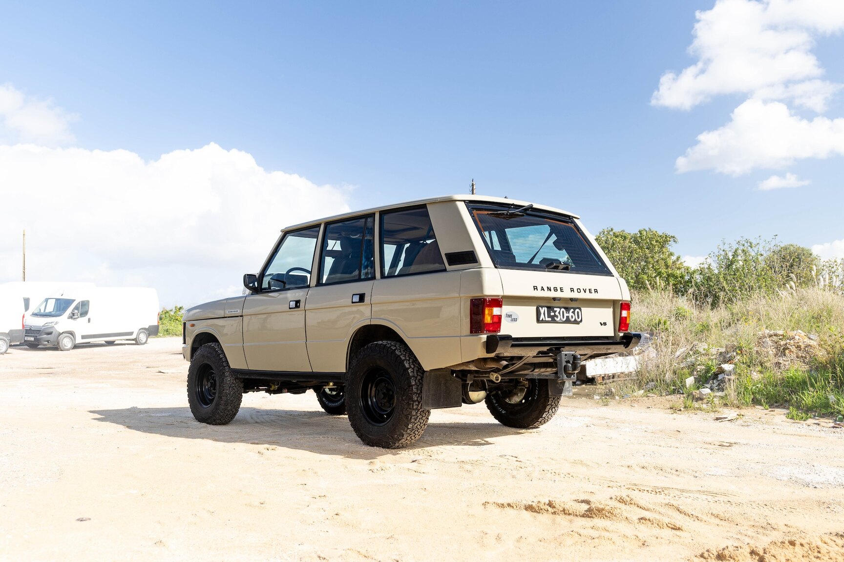 Exteriörbild på 1991 Range Rover Restomod