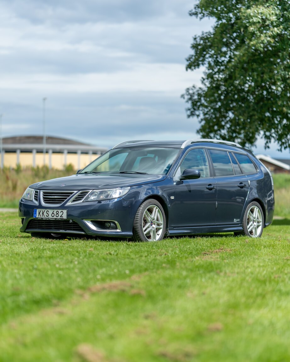 Exterior image of 2010 2010 SAAB 9-3 TTiD Aero