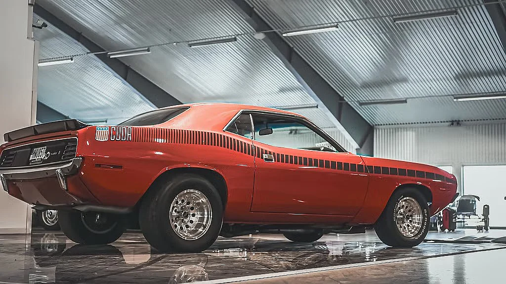 Exteriörbild på 1970 Plymouth Cuda 440 (2)