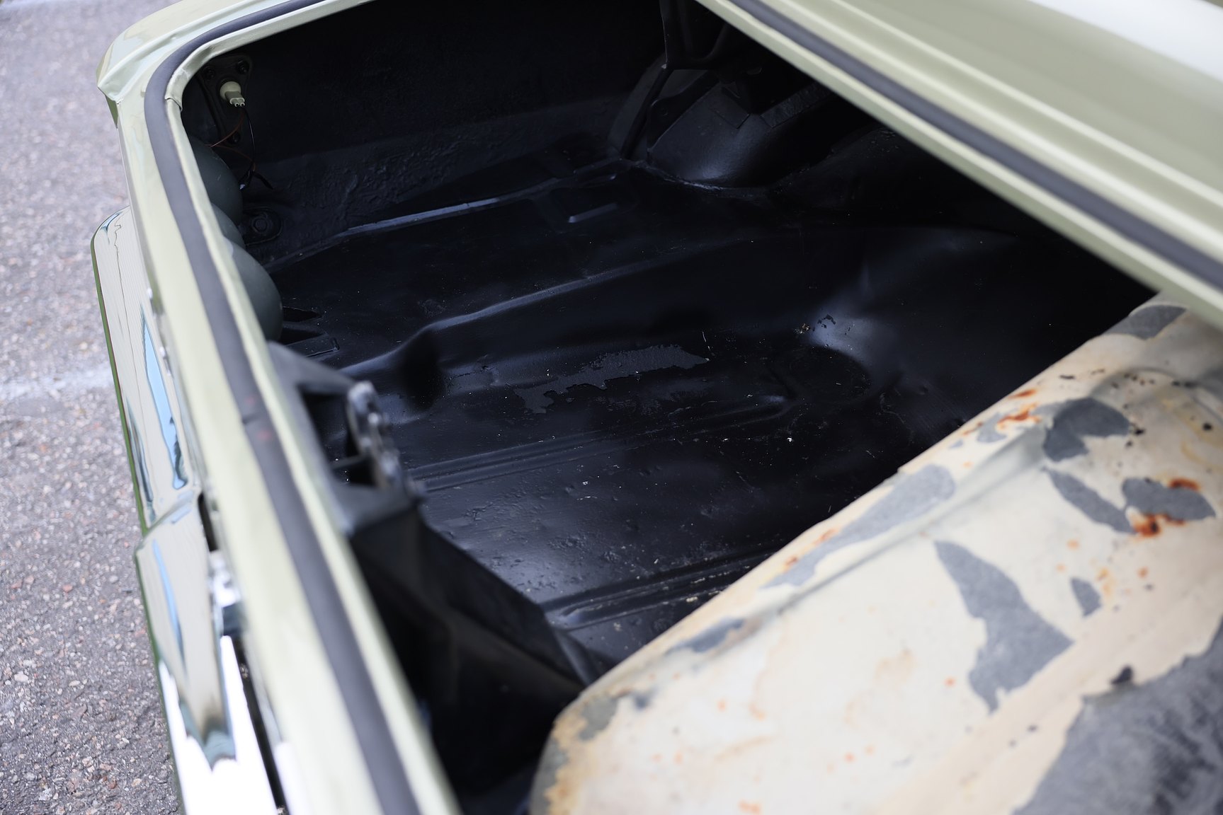 Interior image of 1968 Pontiac Firebird 400 Ram Air
