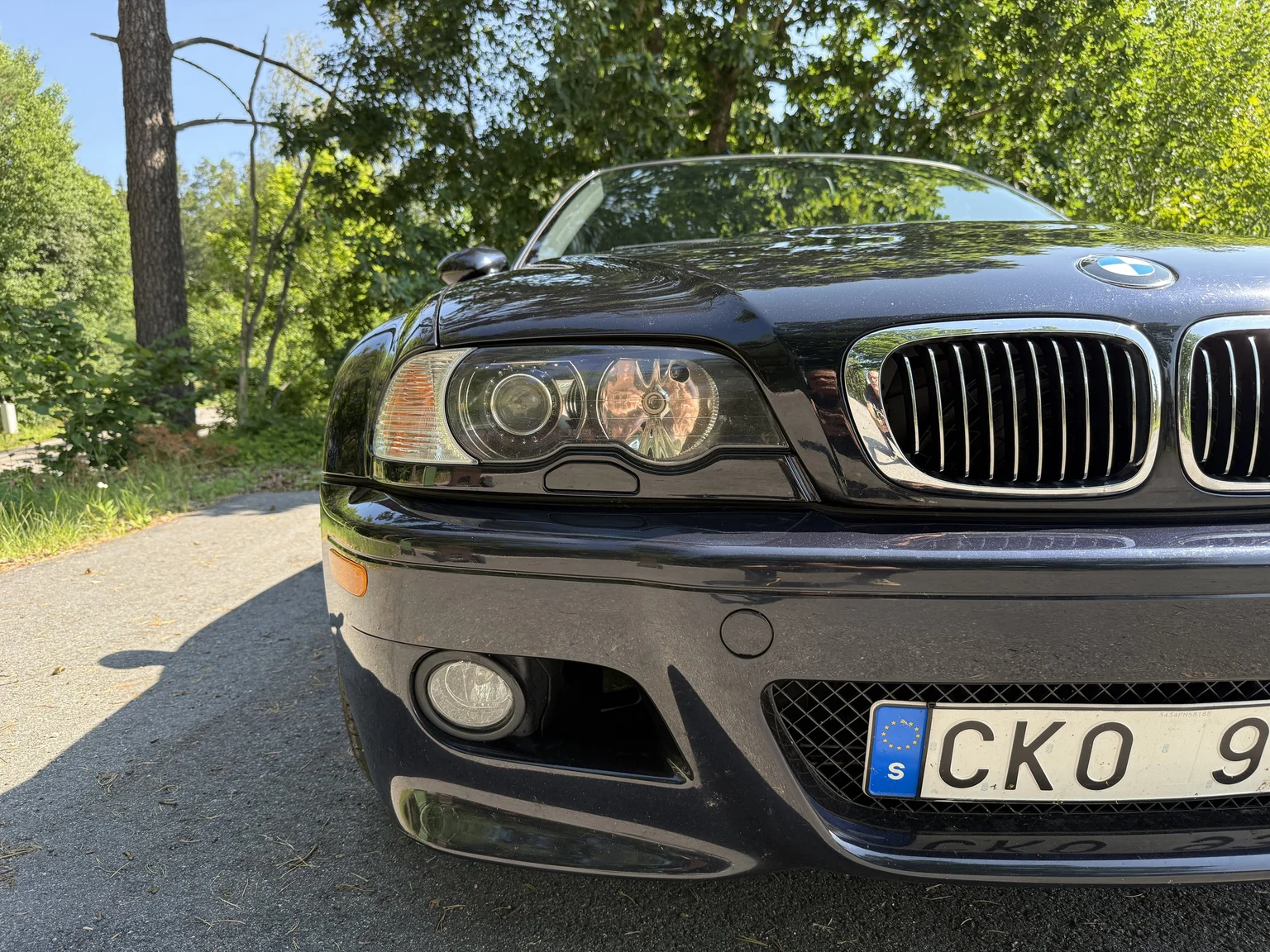 Exterior image of 2004 BMW M3 Coupé (9)