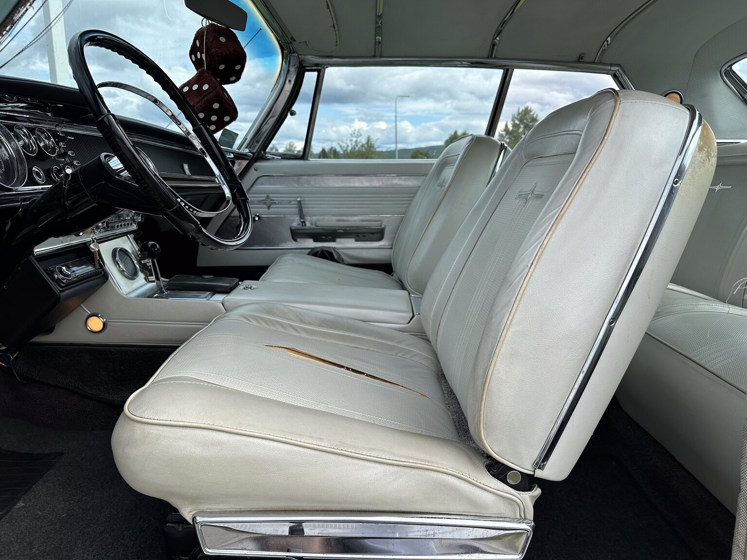 Interiörbild 1964 Chrysler 300K