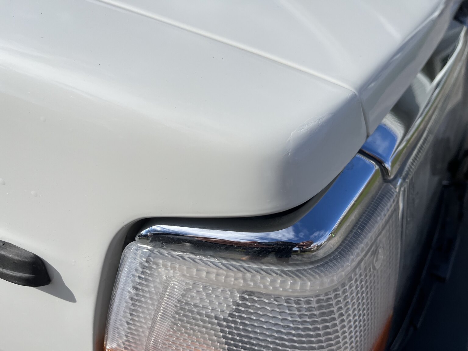 Exterior image of 1993 Volvo 245 GL