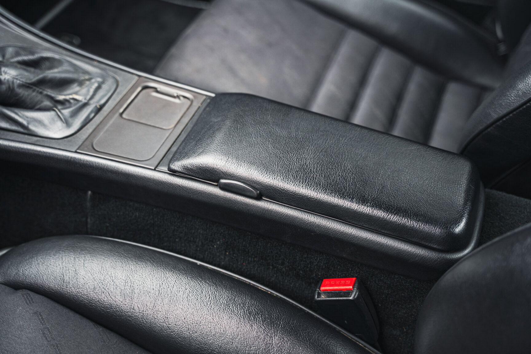 Interiörbild 1990 Porsche 944 Turbo