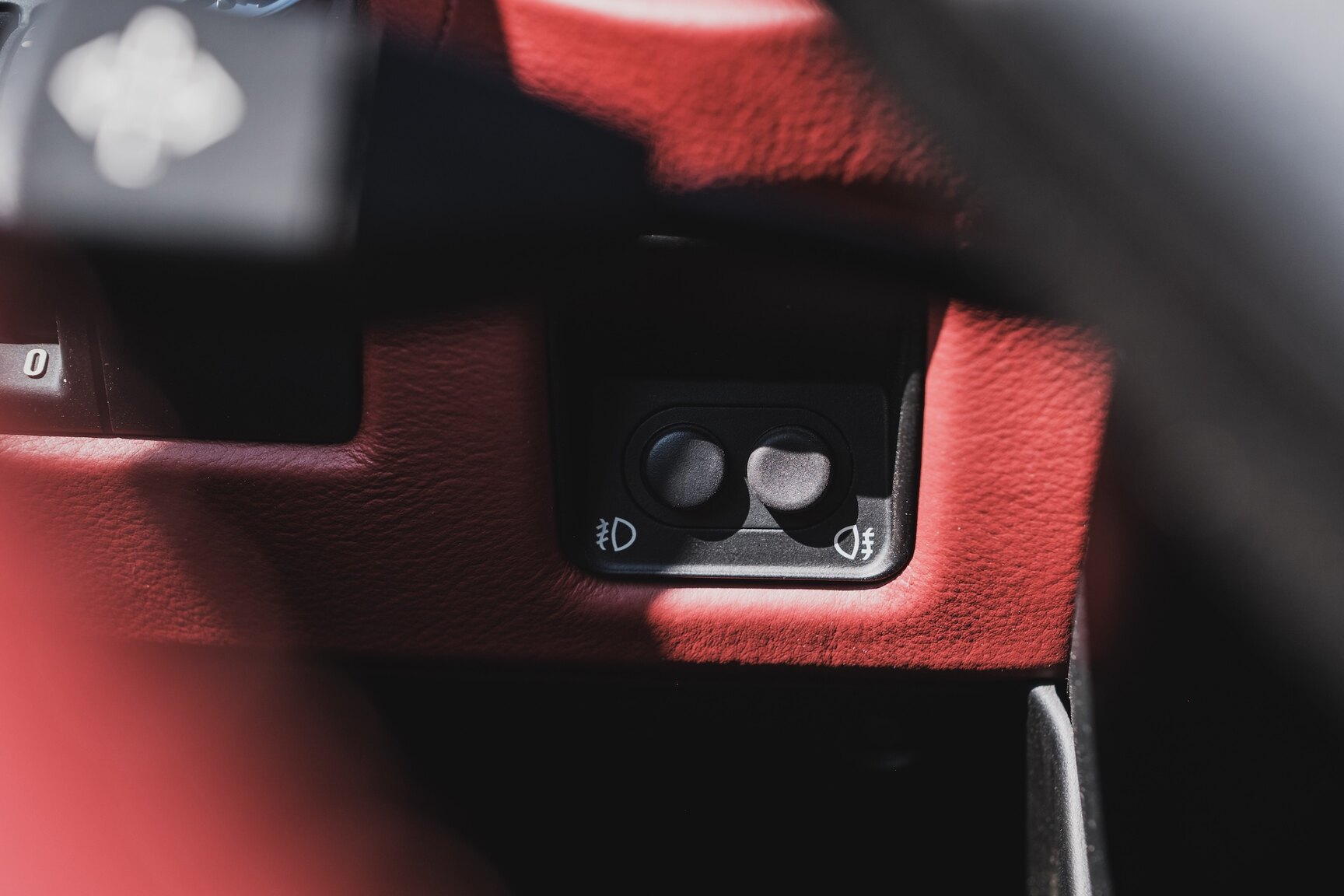 Interior image of 1999 BMW Z3 2.8i Roadster