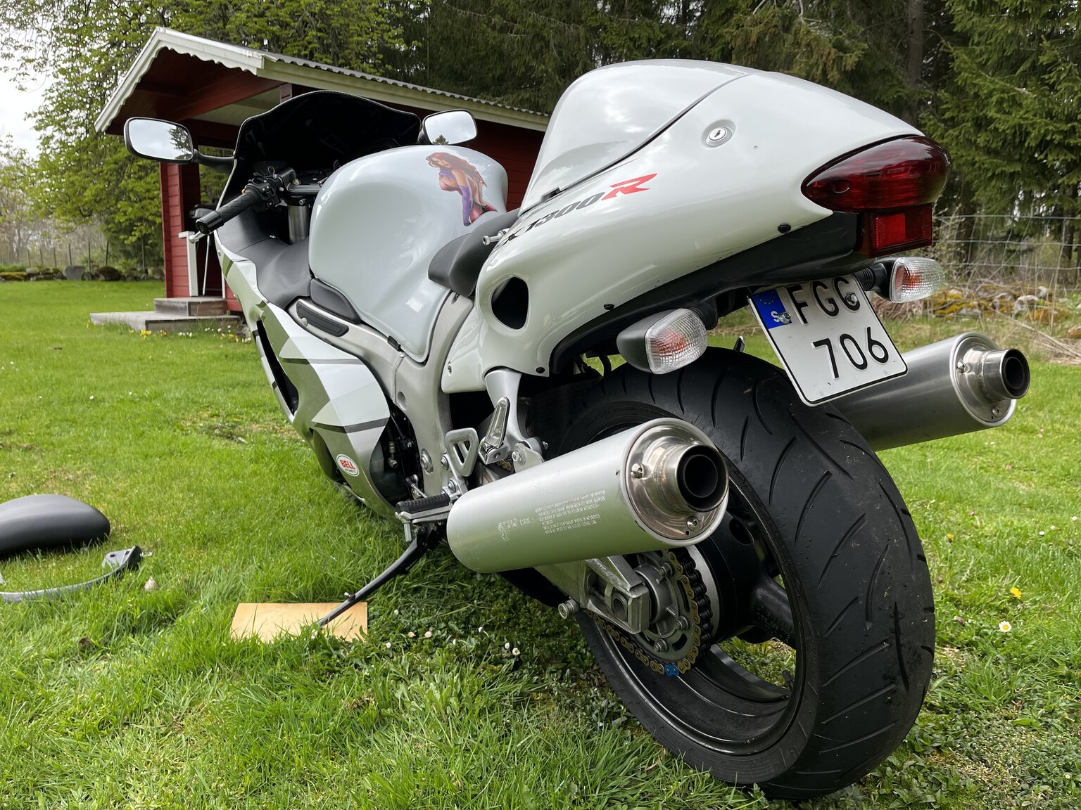 Exteriörbild på 1999 Suzuki GSX1300R Hayabusa