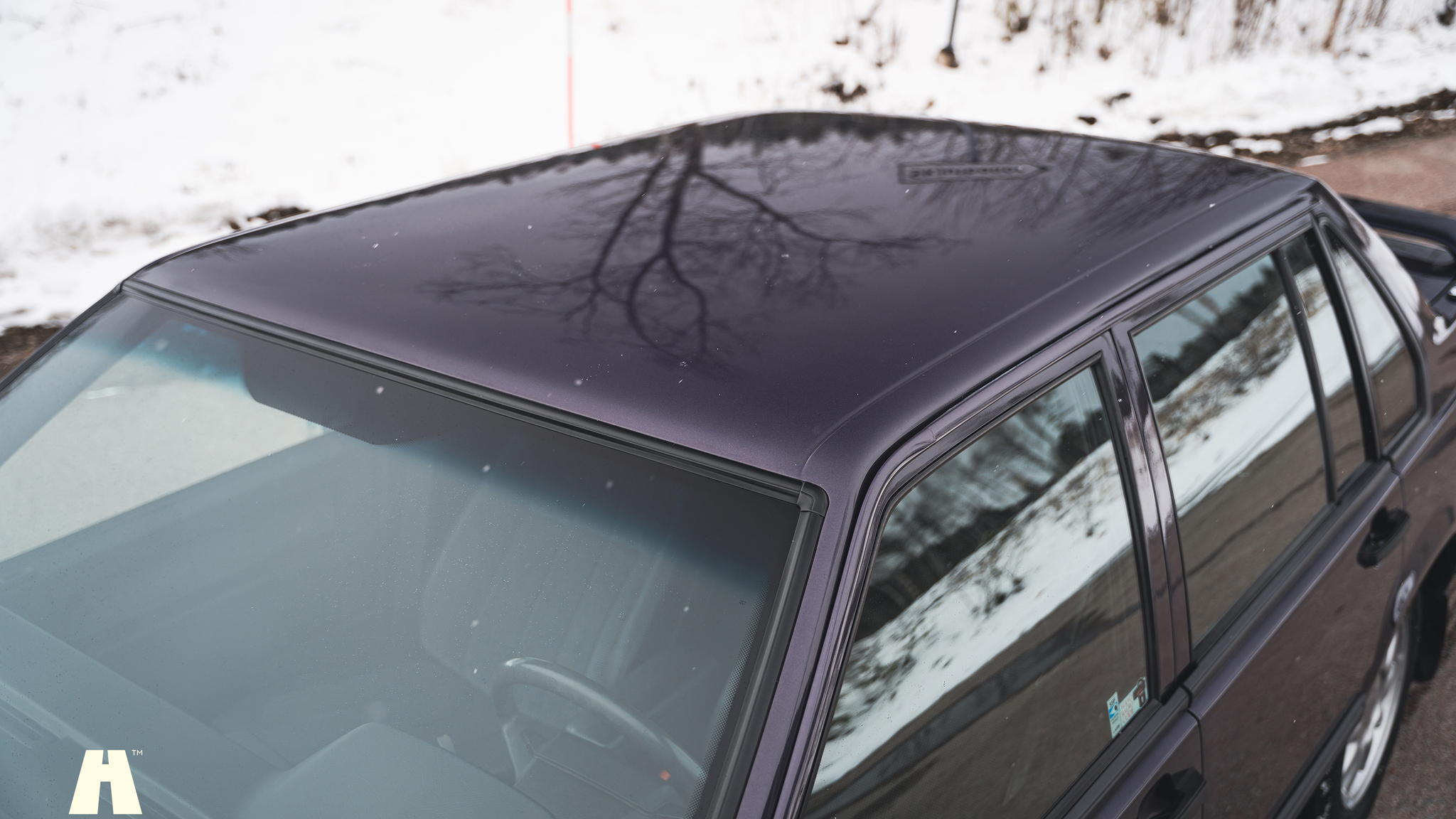 Exterior image of 1995 Volvo 940 SE