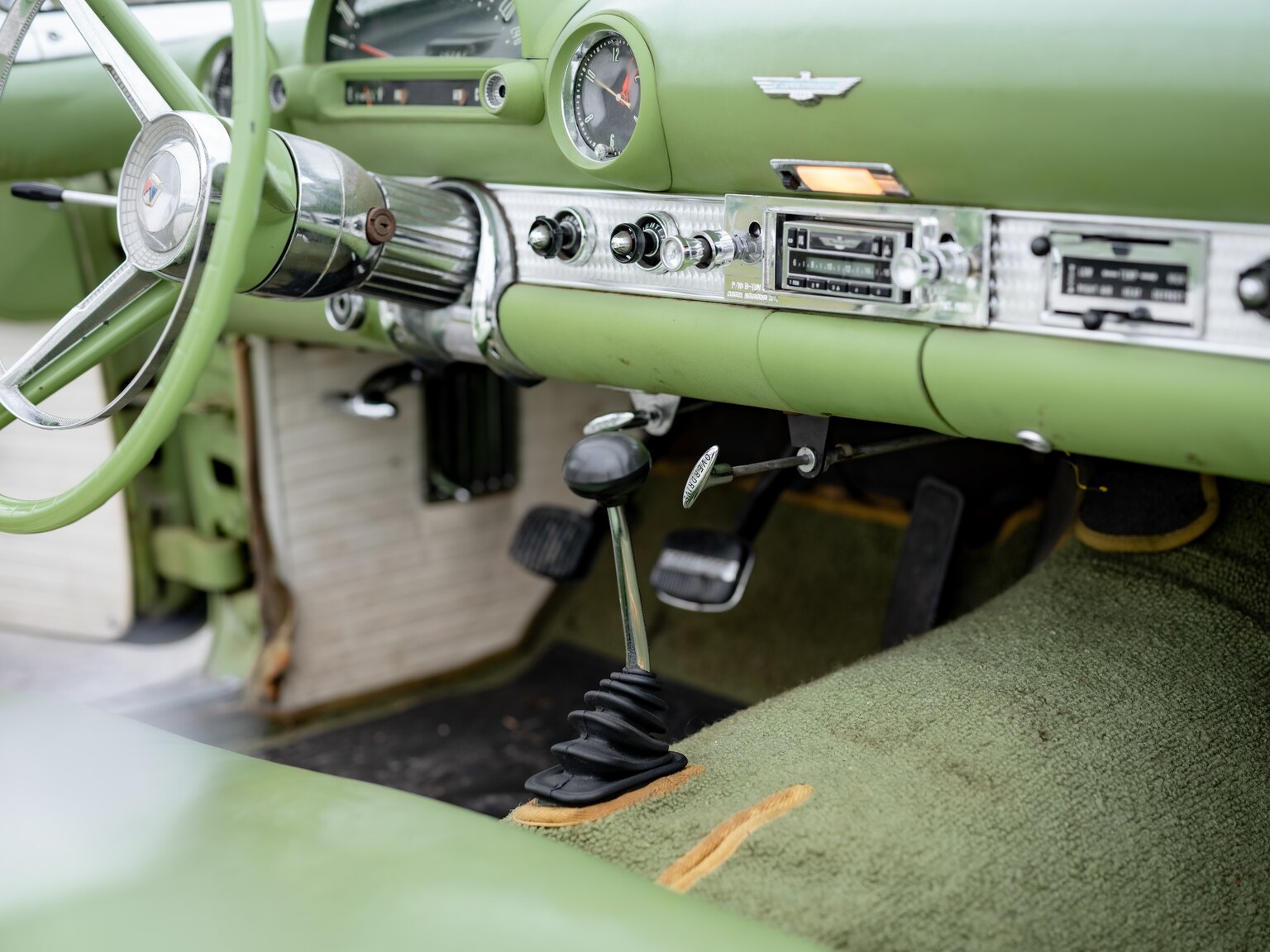 Interior image of 1956 Ford Thunderbird (20)