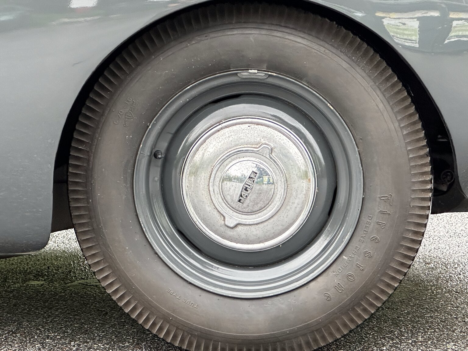 Exterior image of 1954 Jaguar Mark VII Saloon