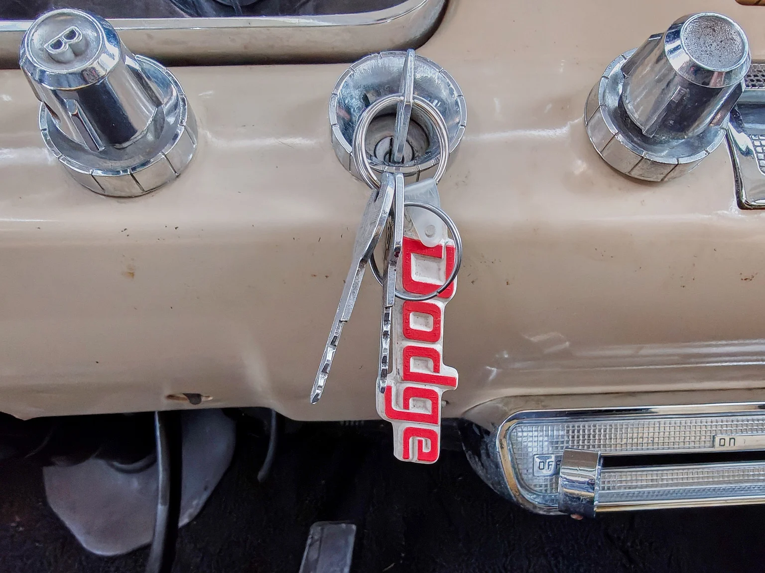 Interiörbild 1957 Dodge Royal (12)