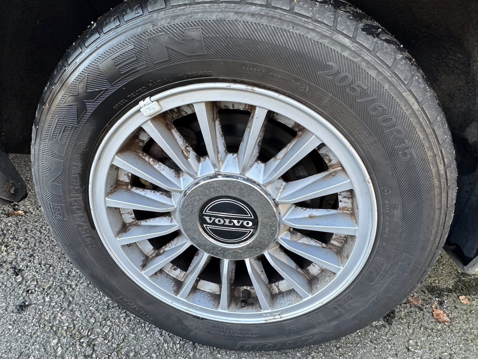 Exteriörbild på 1987 Volvo 780 Bertone