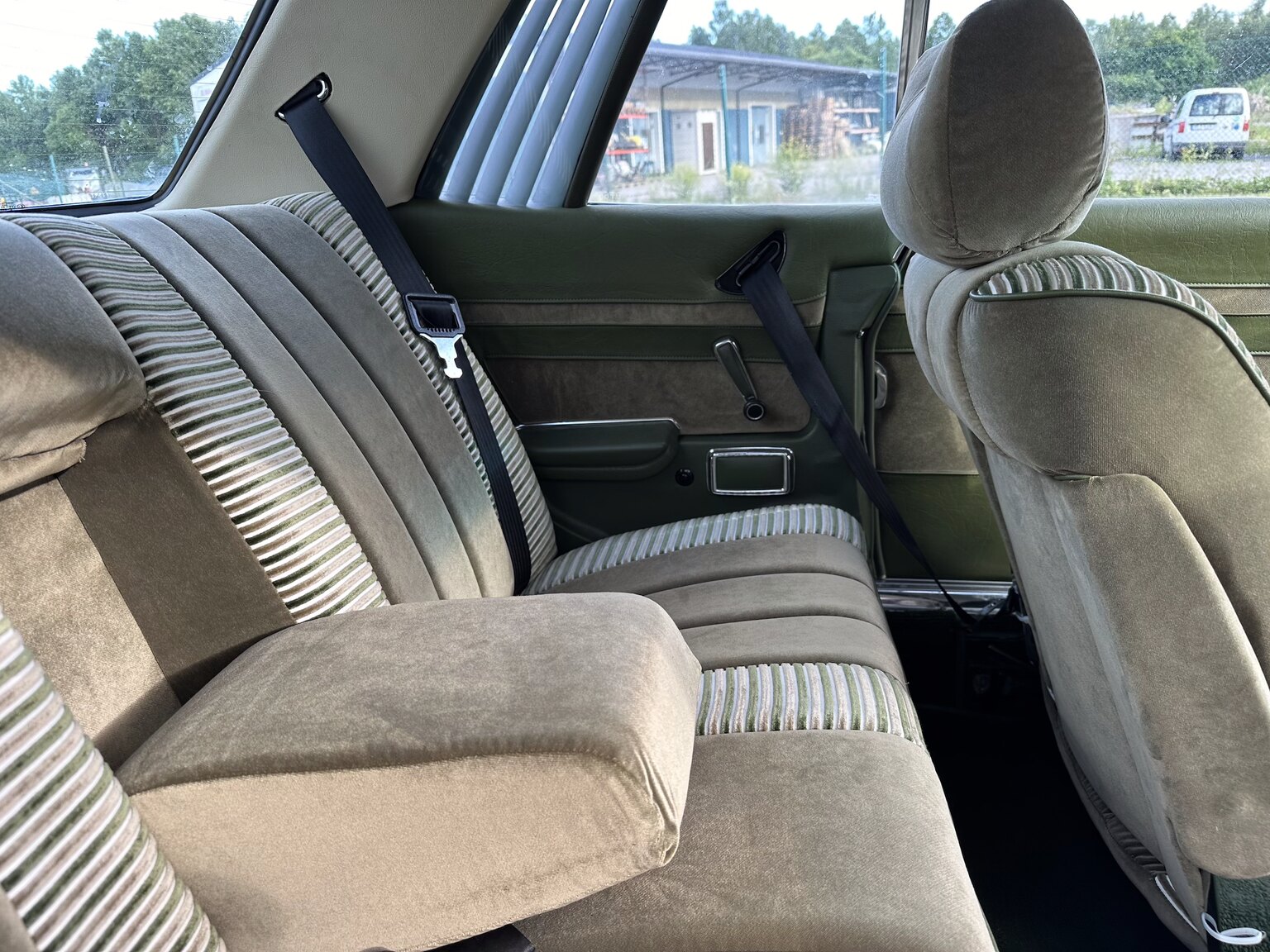 Interiörbild 1974 Mercedes Benz 450 SLC