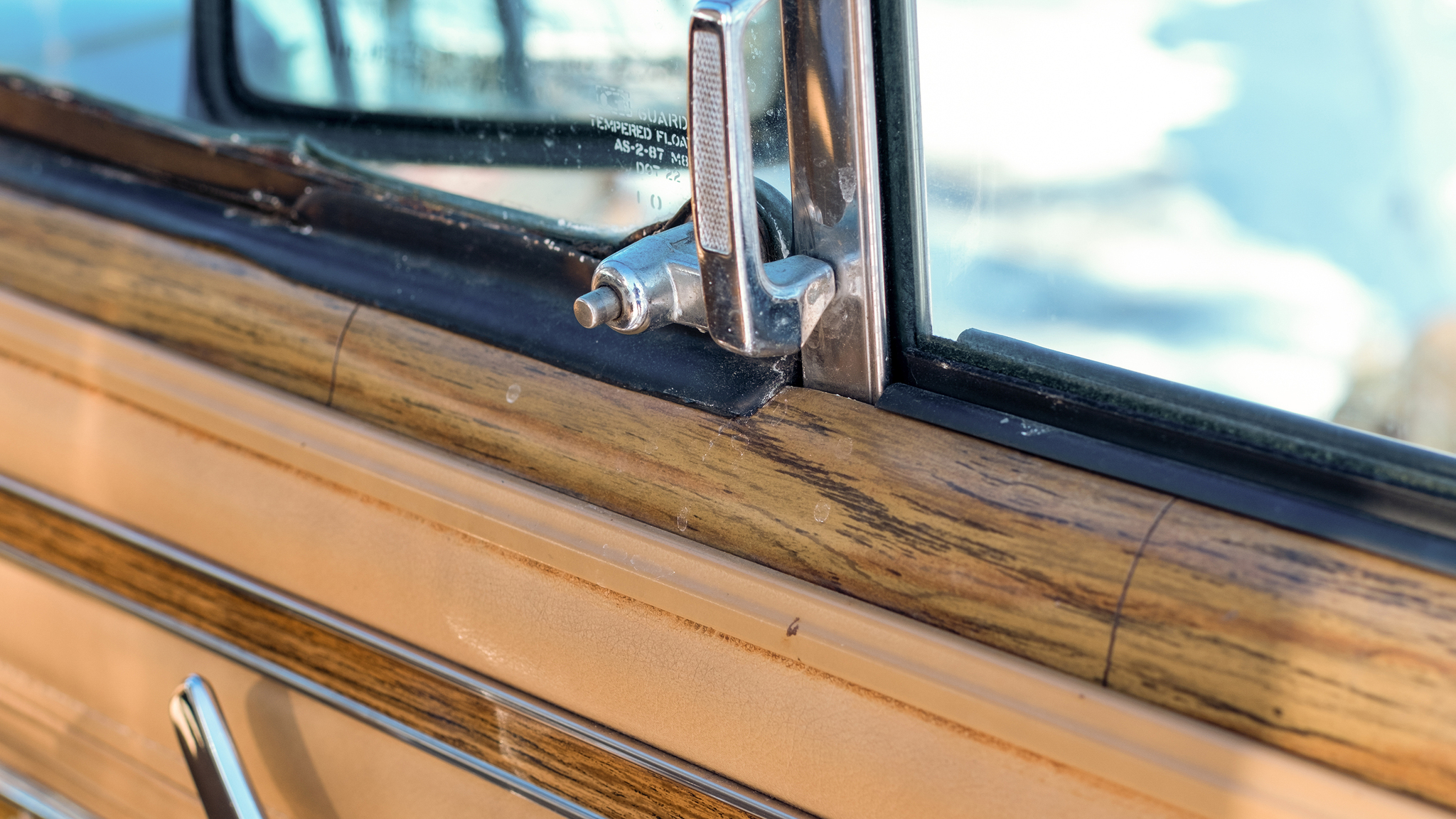 Aussenfoto 1988 Jeep Grand Wagoneer 5.9