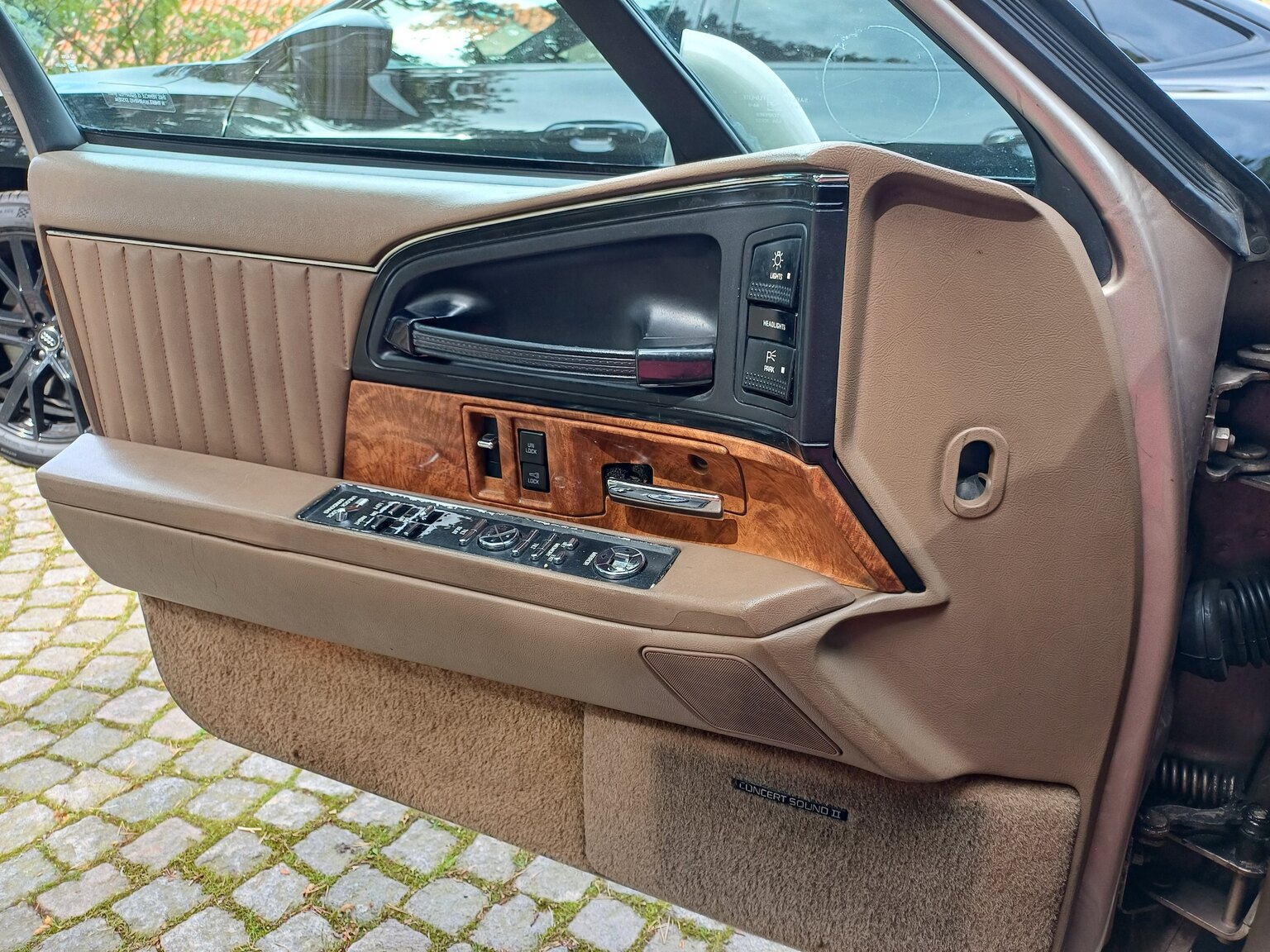 Interior image of 1992 Buick Park Avenue