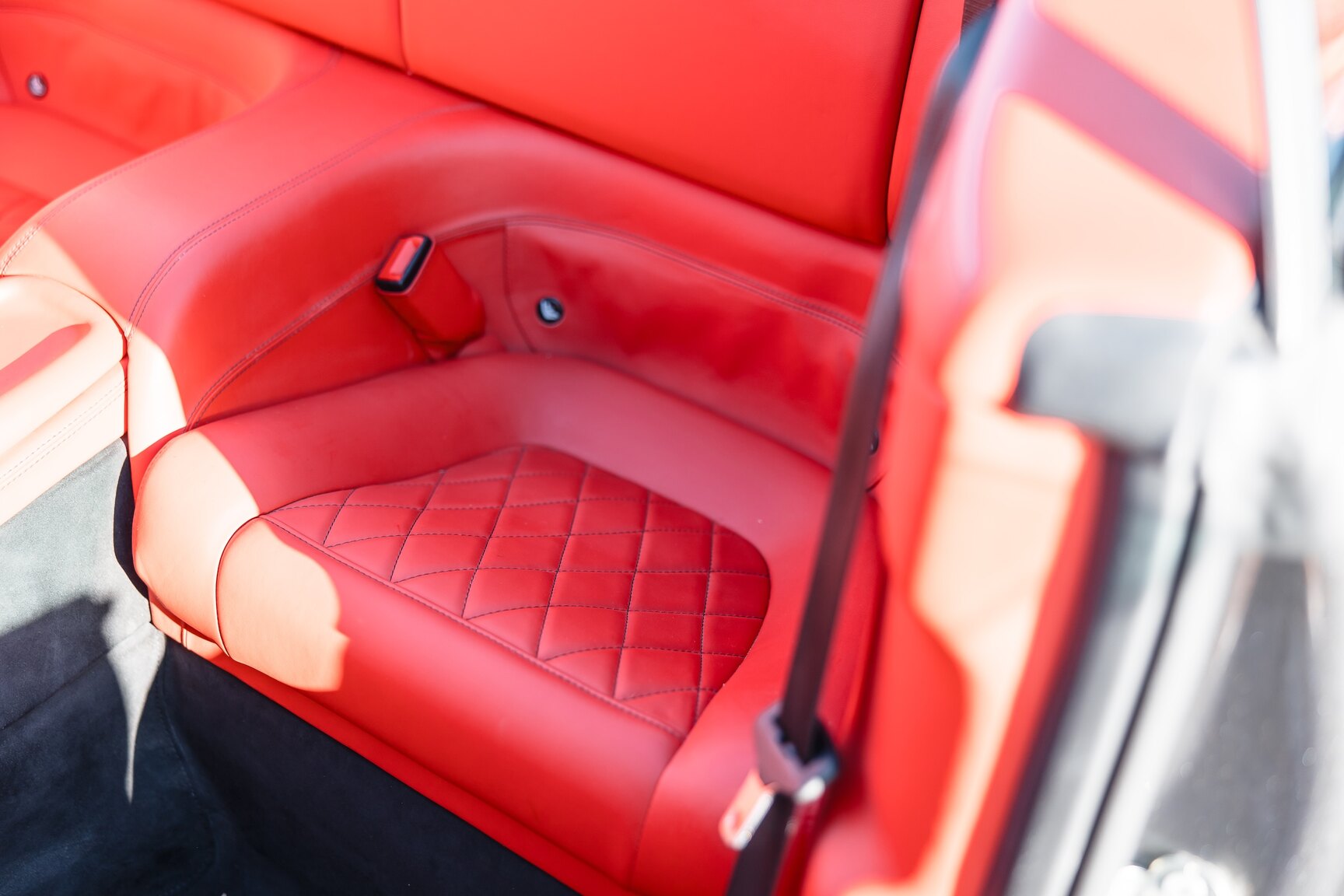 Interior image of 2011 Ferrari California 