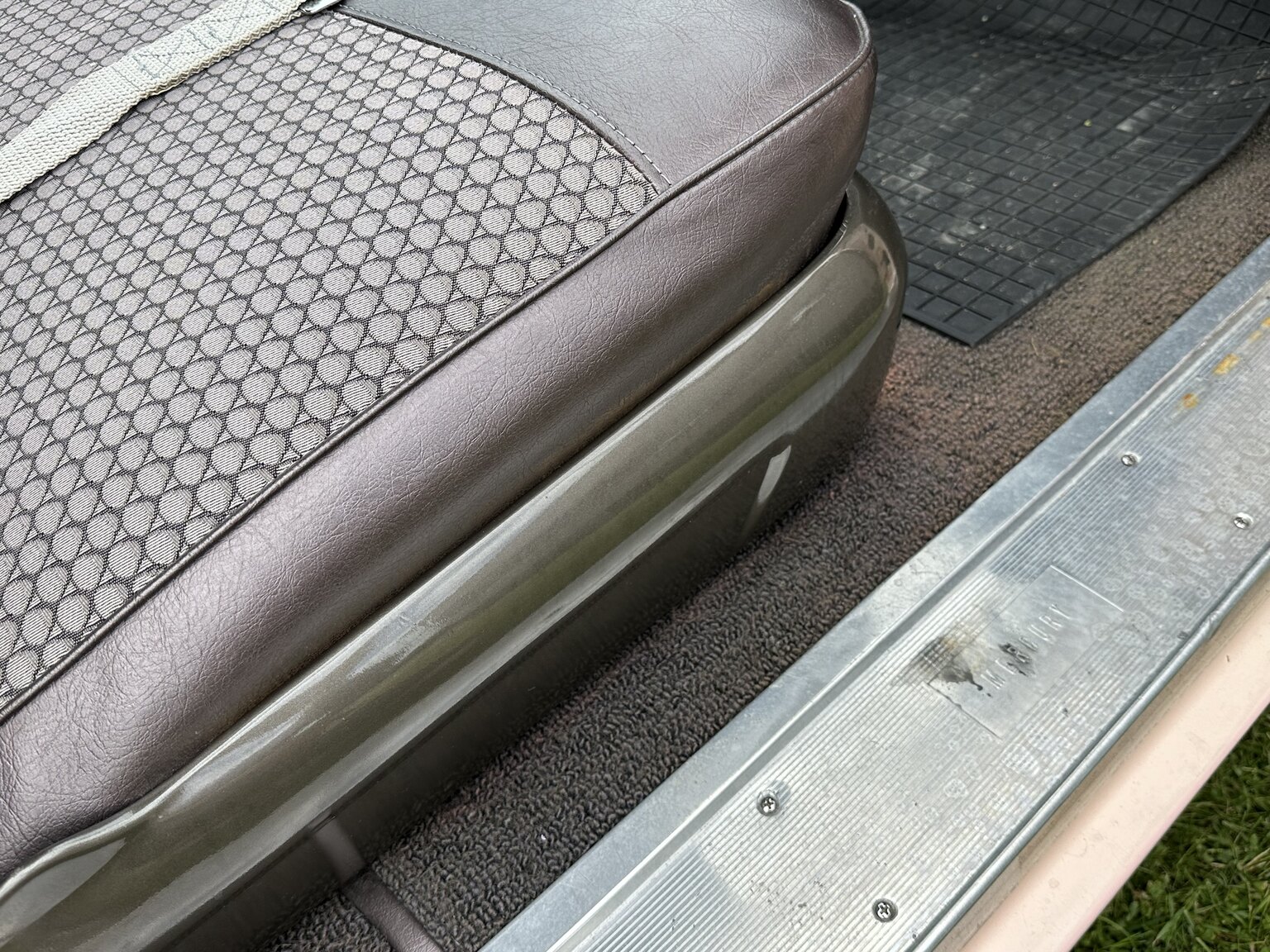 Interior image of 1959 Mercury Monterey 4-door Hardtop Cruiser