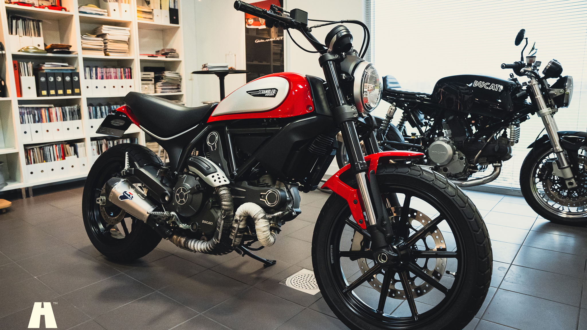Aussenfoto 2015 Ducati Scrambler  (1)