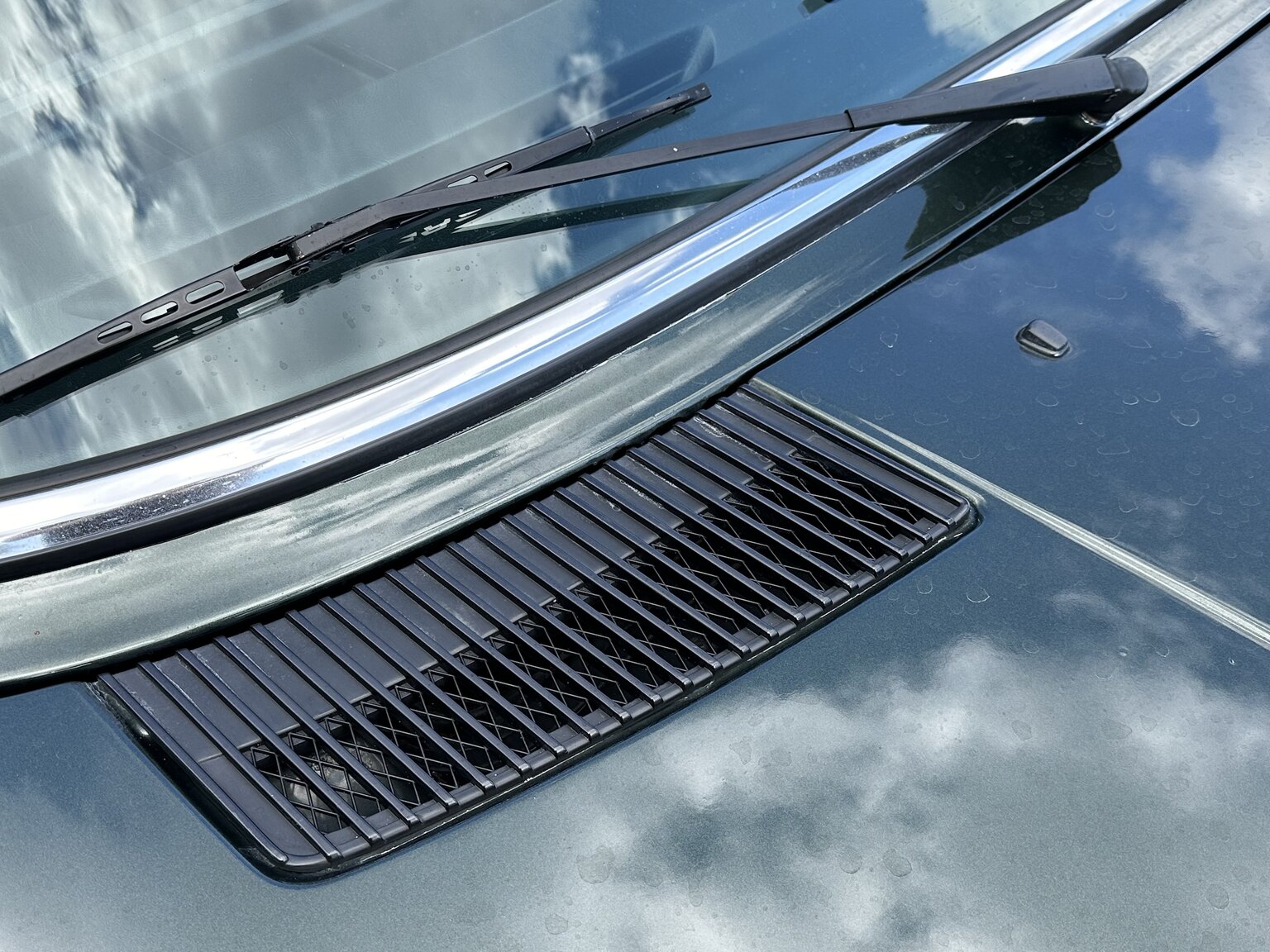 Exteriörbild på 1985 BMW 525E