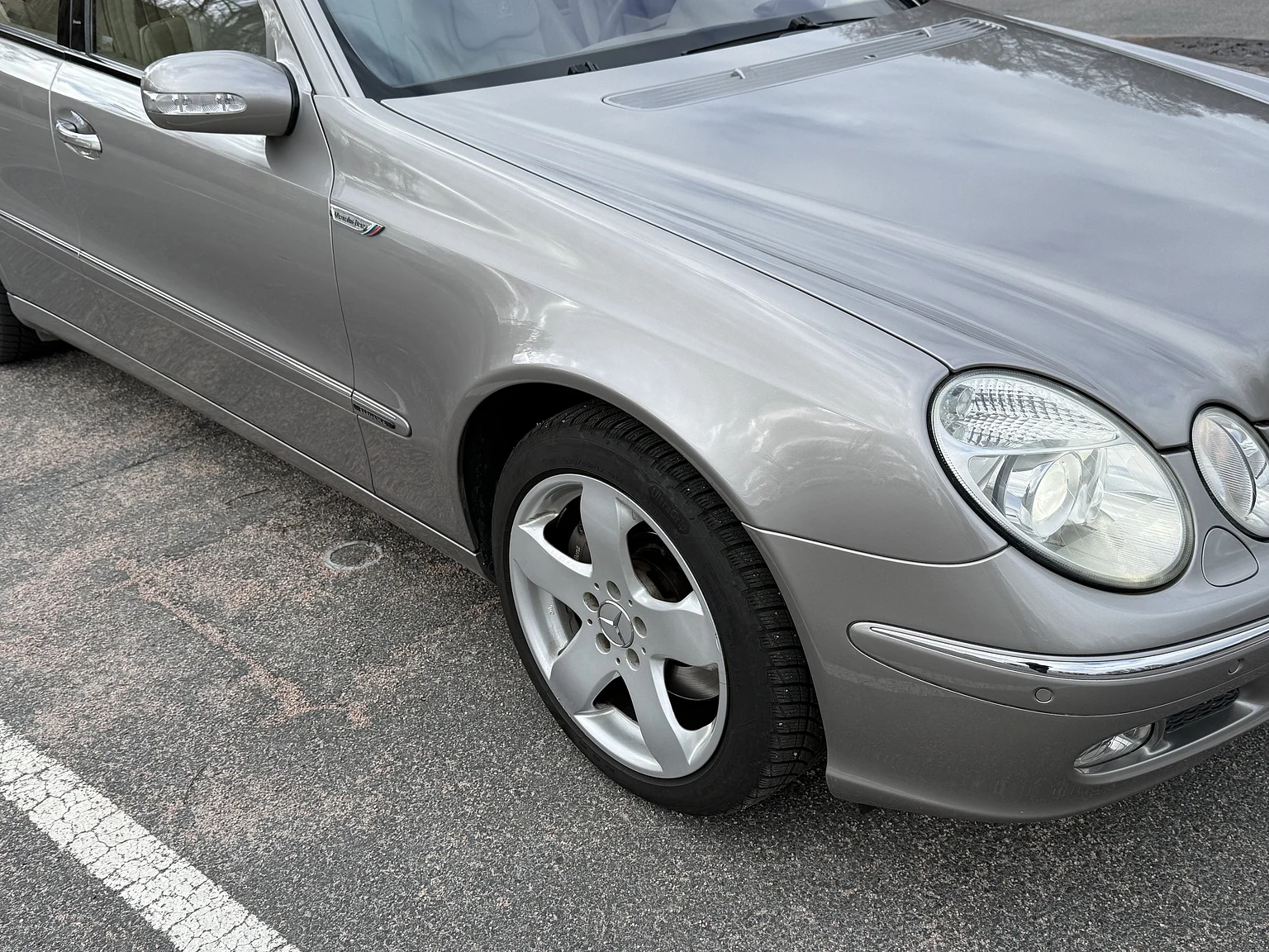 Exteriörbild på 2004 Mercedes-Benz E 500 7G-Tronic (20)