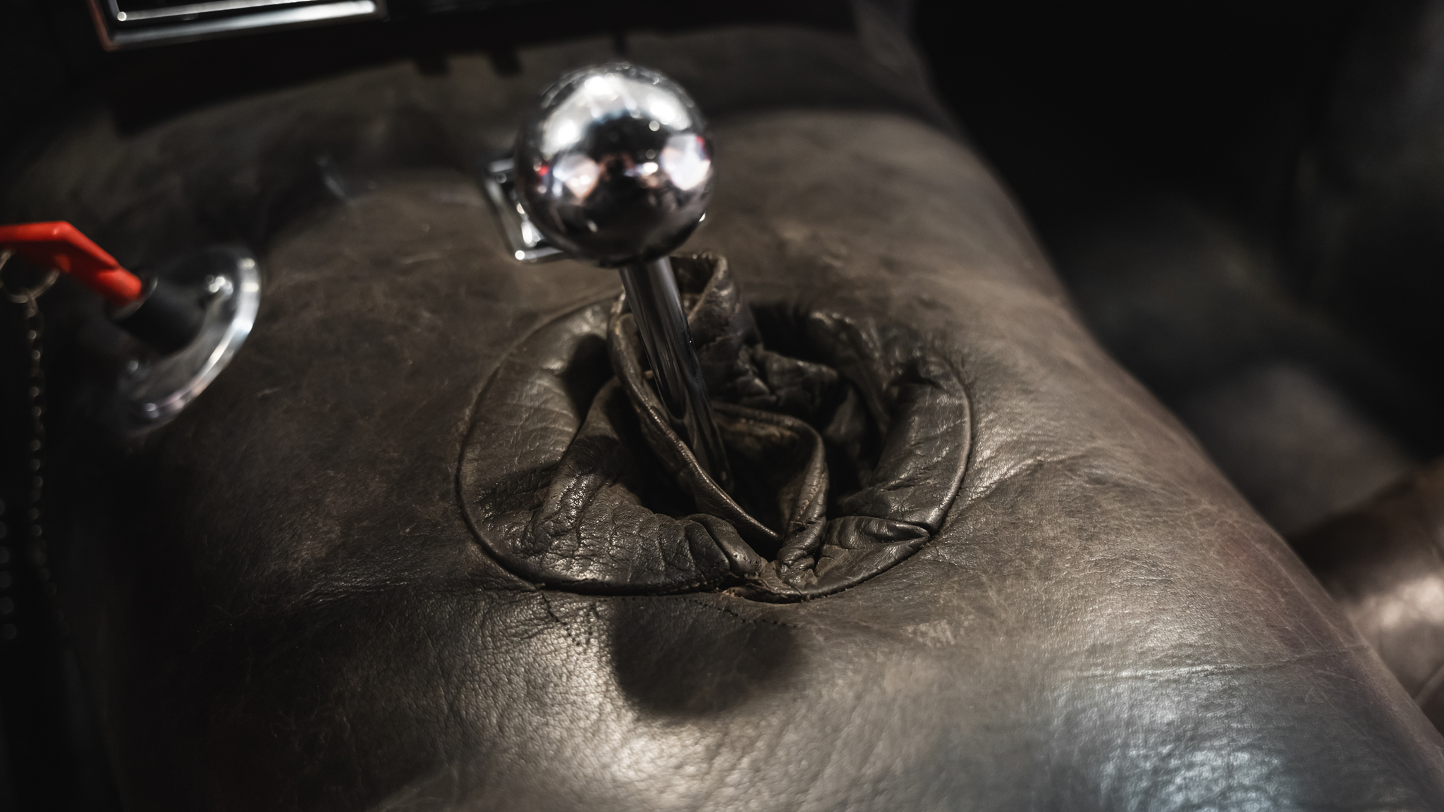 Interior image of 1970 Marcos GT (23)