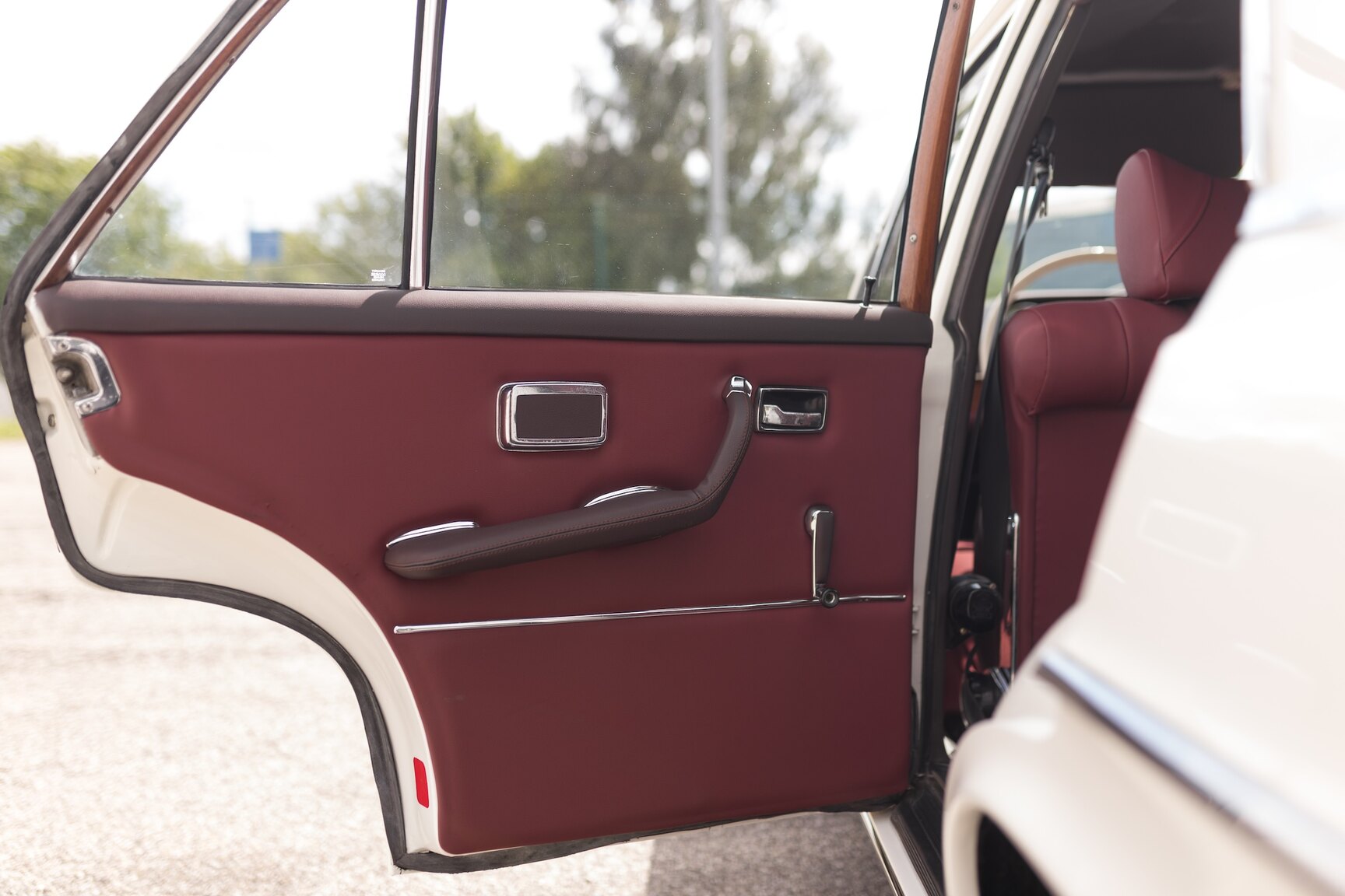 Interiörbild 1966  Mercedes-Benz 250 