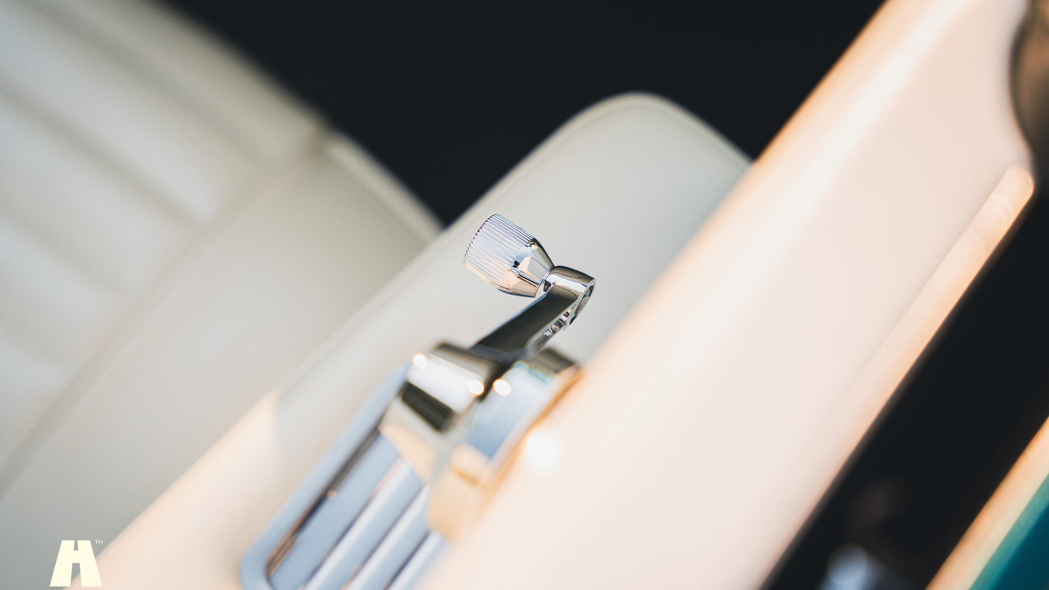 Interior image of 1965 Ford Mustang Cabriolet (64)