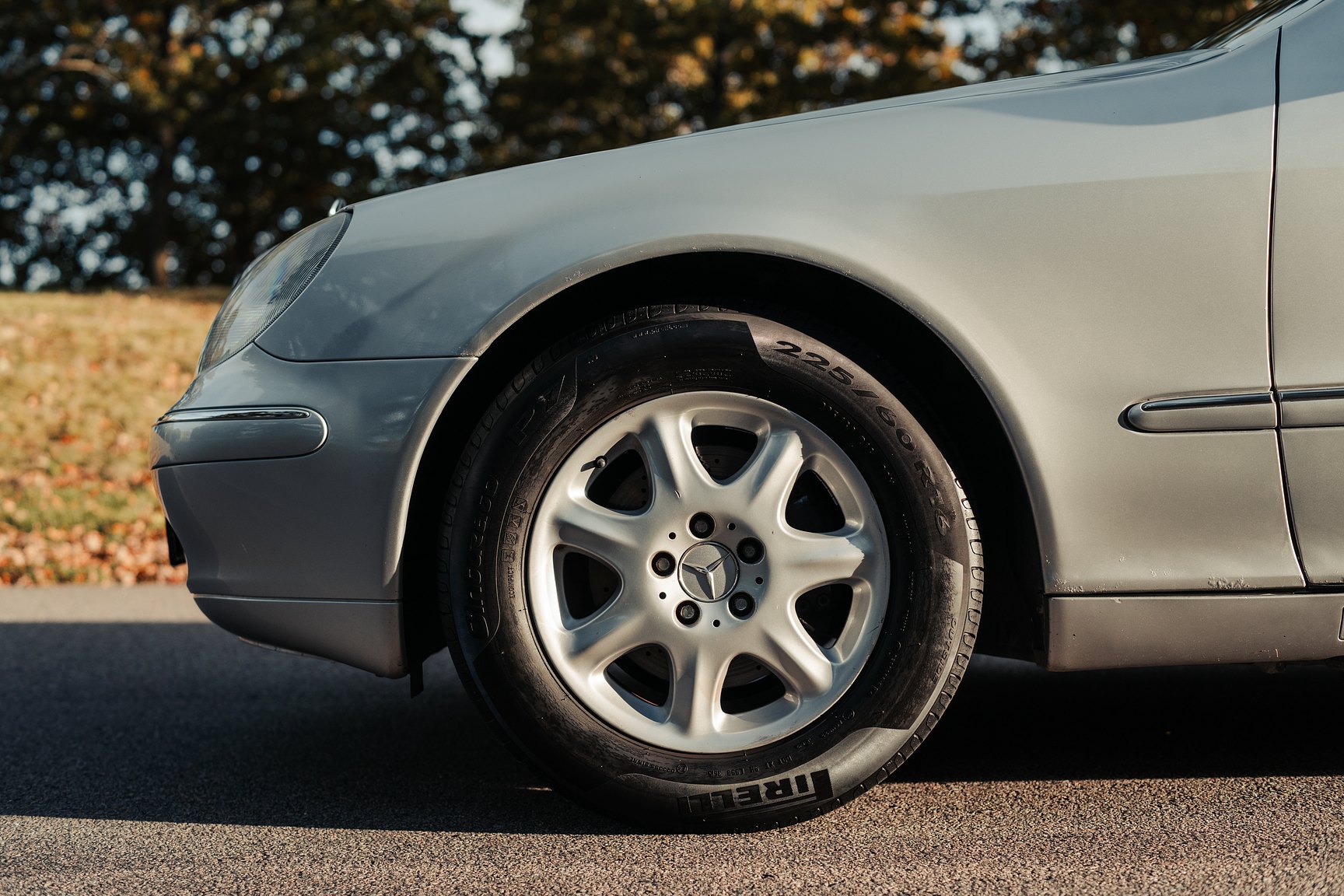 Exteriörbild på 1999 Mercedes-Benz S 320