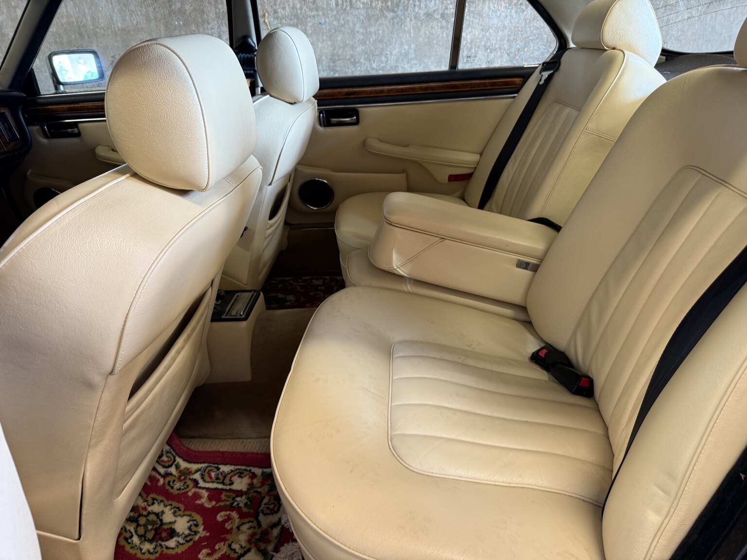 Interior image of 1990 Jaguar Daimler Double six