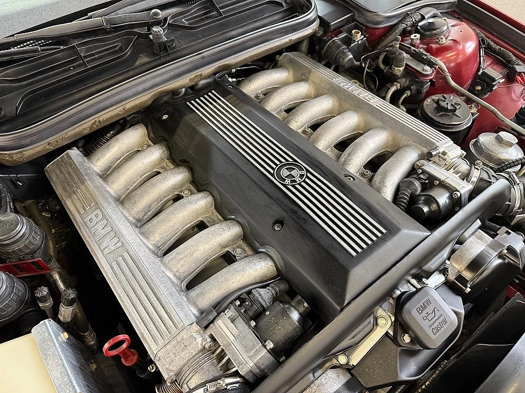 Bild von 1992 BMW 850 (26)