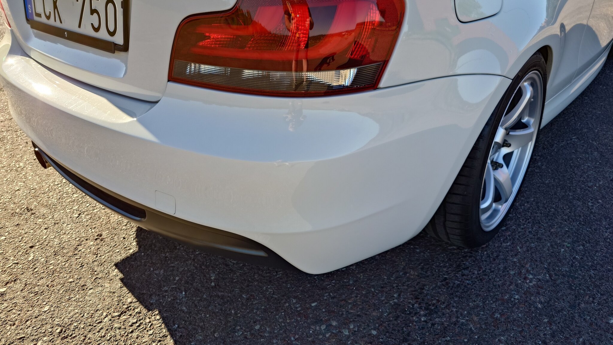 Exterior image of 2011 BMW 135i Coupé 