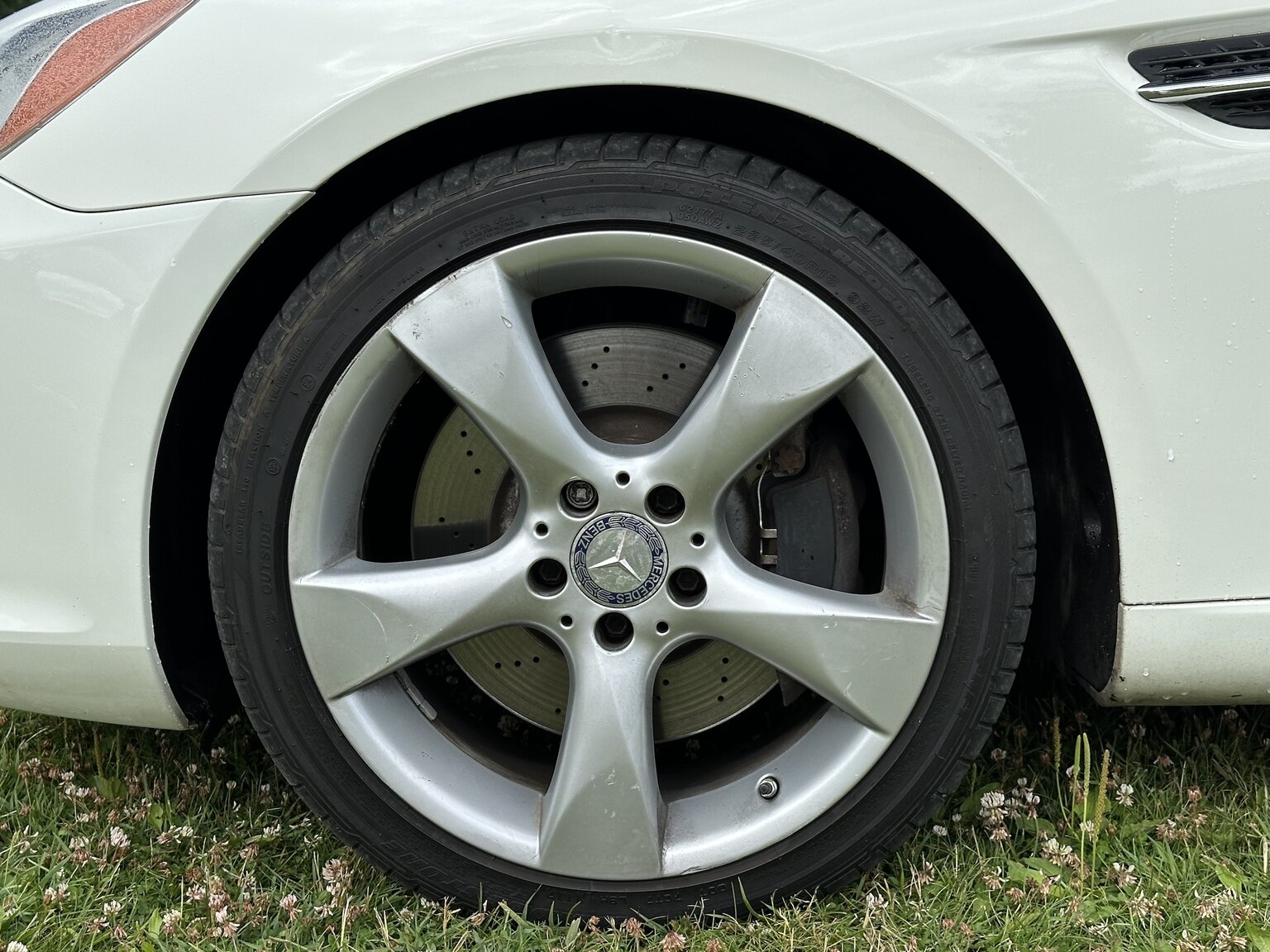 Exterior image of 2012 Mercedes-Benz SLK 350