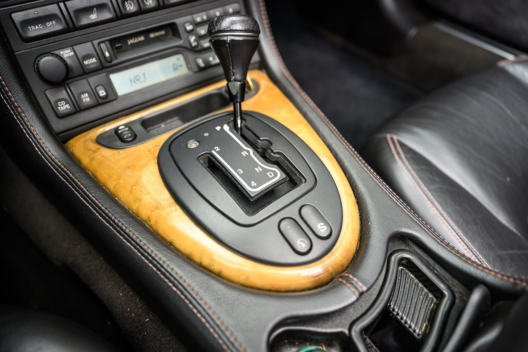 Interior image of 2001 Jaguar XKR Silverstone