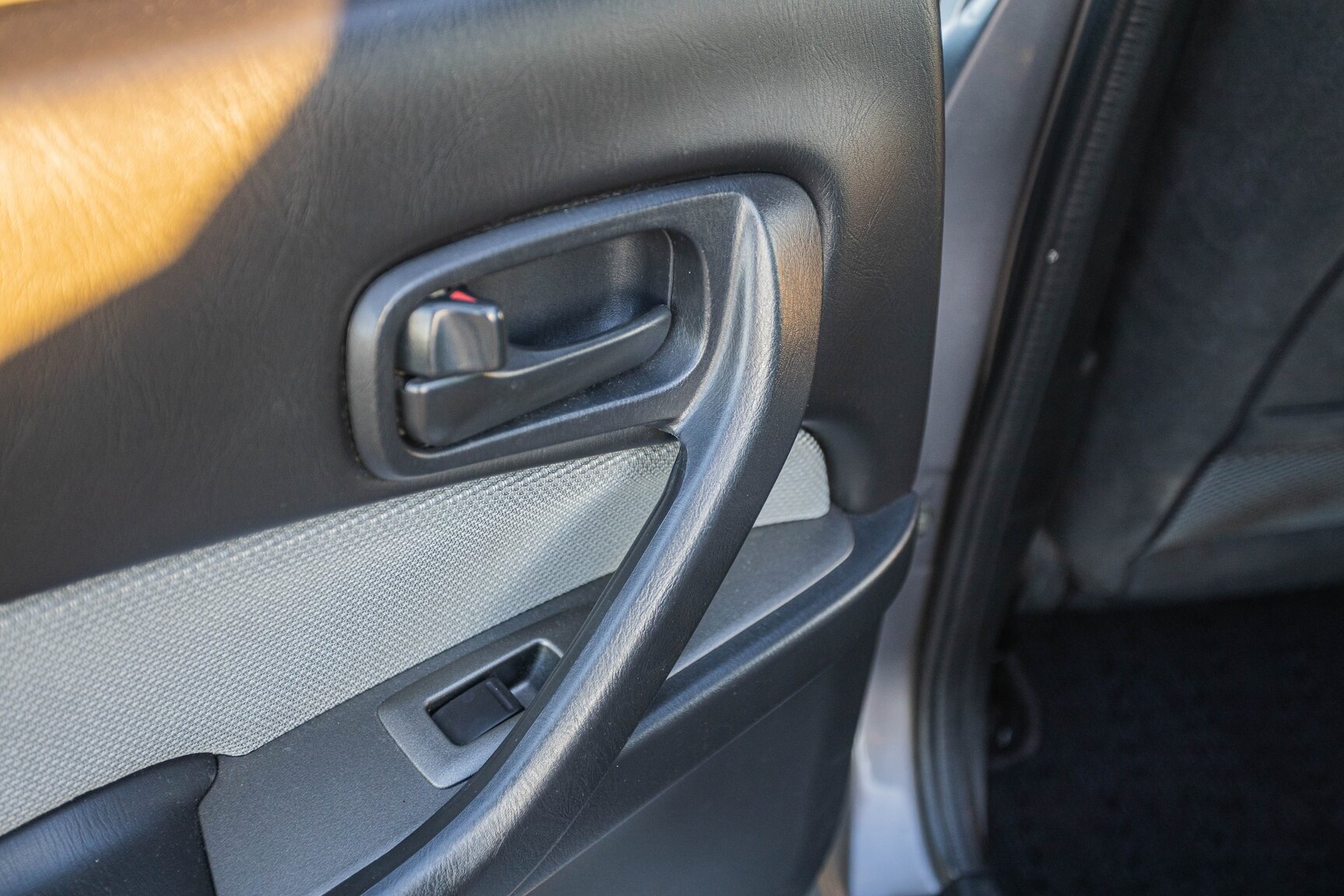 Interior image of 2000 Nissan Skyline R34 GT 2.5