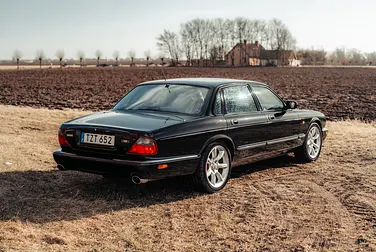 #<Image:0x00007f1cb52dcf98>