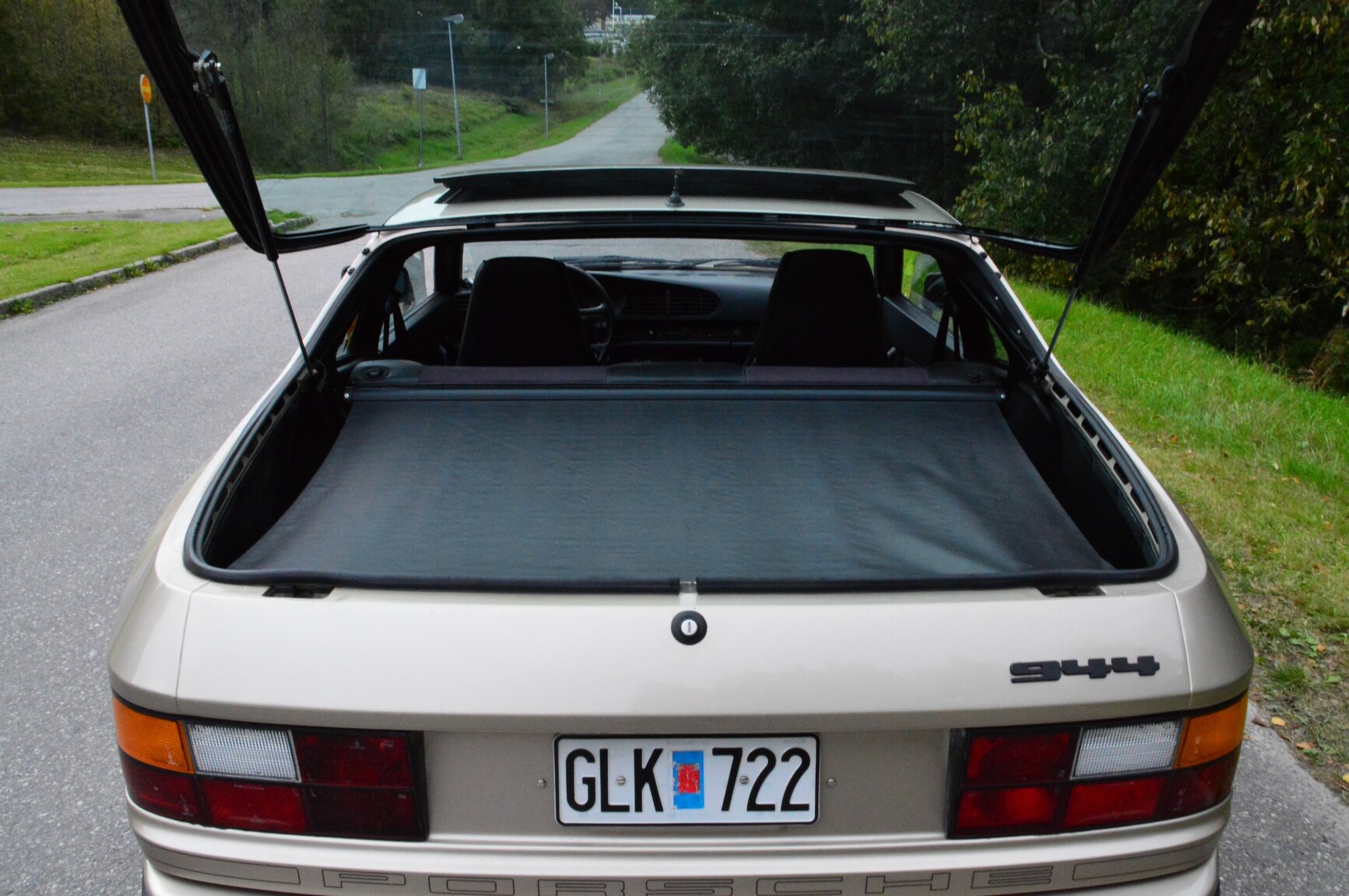 Interiörbild 1986 Porsche 944 Coupé