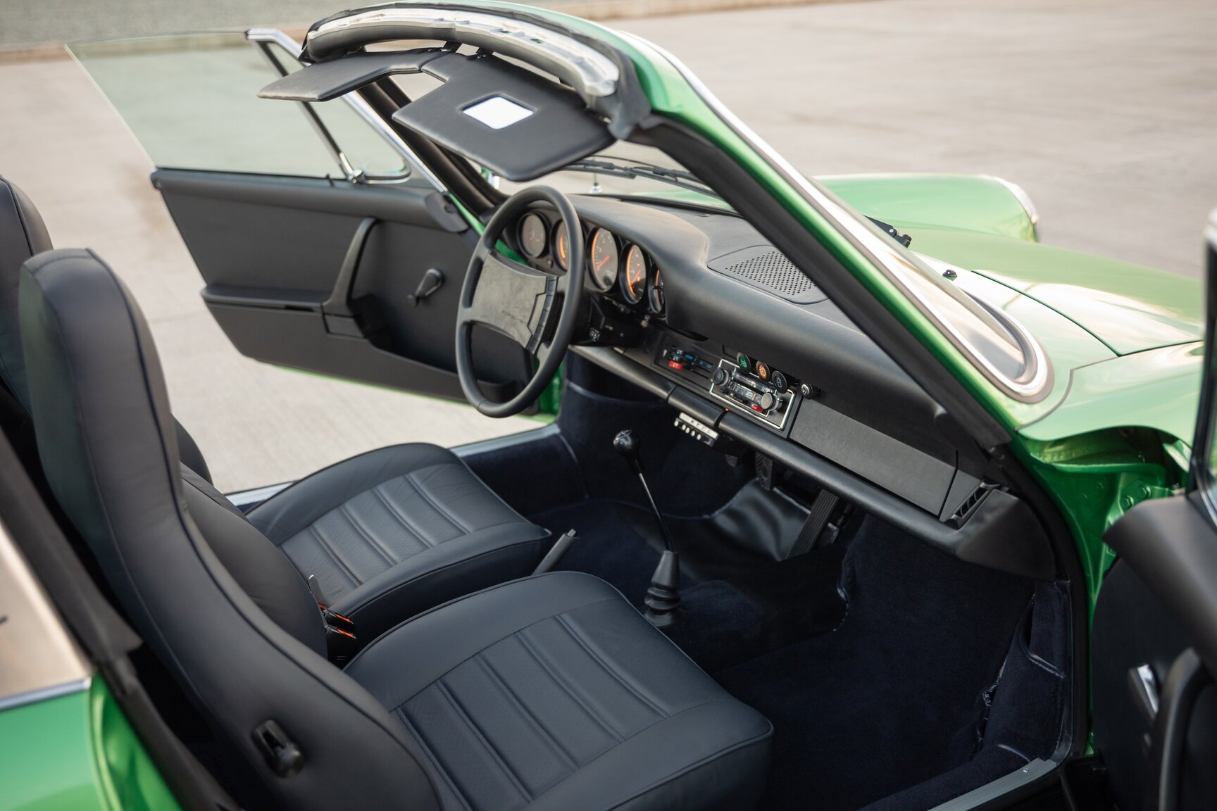 Innenraumfoto von 1974 Porsche 911 S Targa