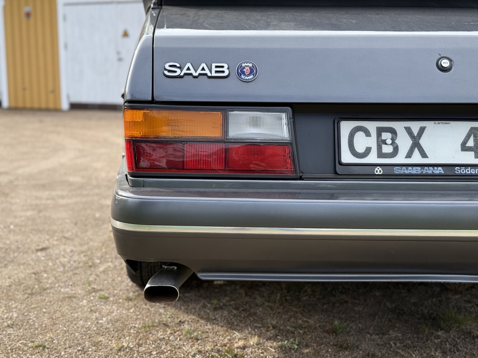 Exterior image of 1987 SAAB 900 Cabriolet 2.0 Turbo T16