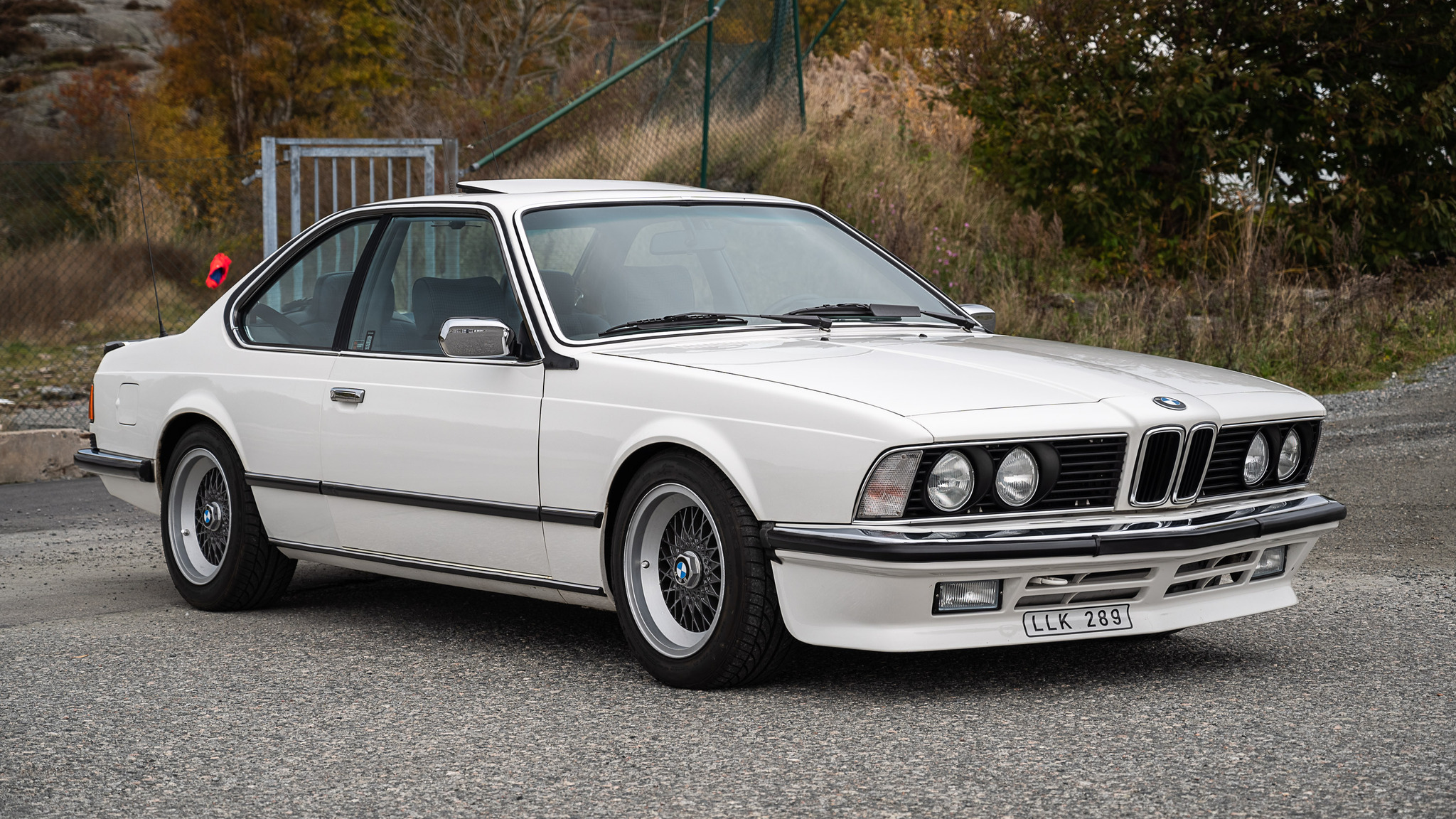 Exterior image of 1983 BMW 635 CSi
