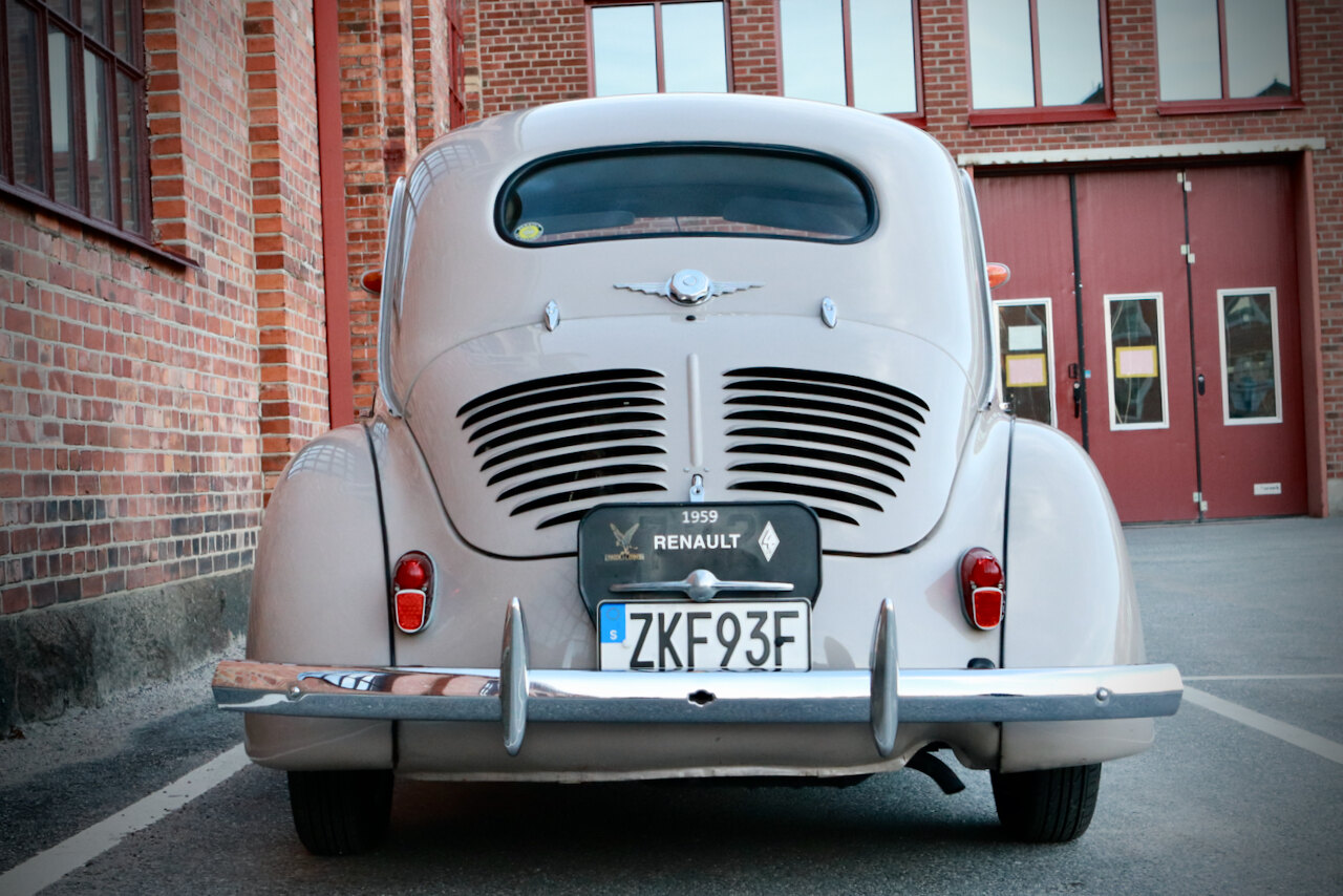 Exterior image of 1959 Renault 4CV