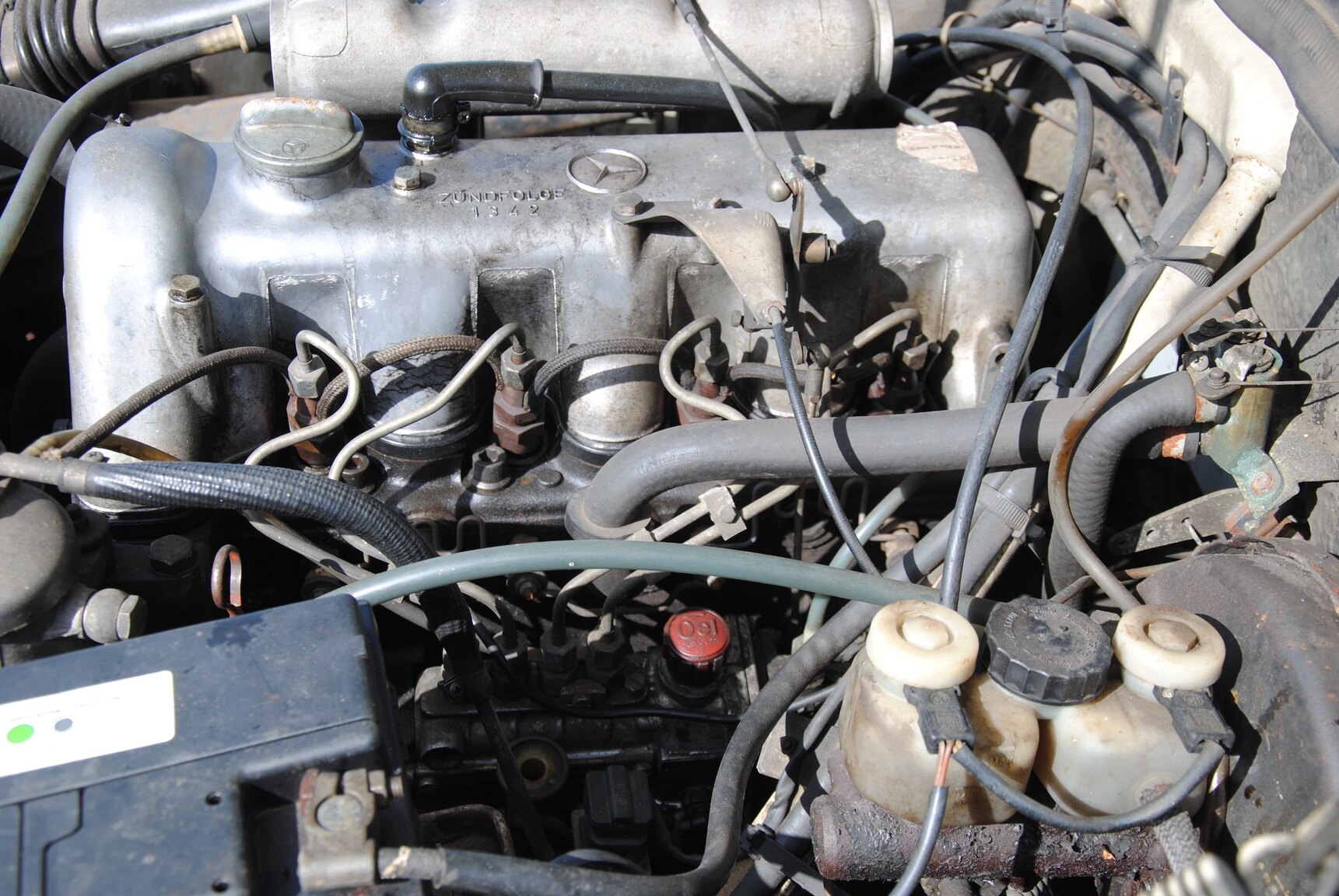 Image of 1971 Mercedes-Benz 220D mechanics