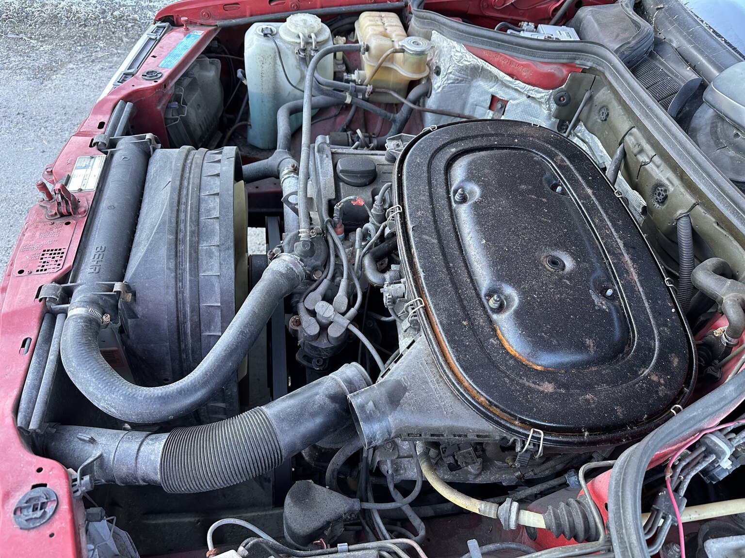 Image of 1990 Mercedes-Benz 200 E mechanics